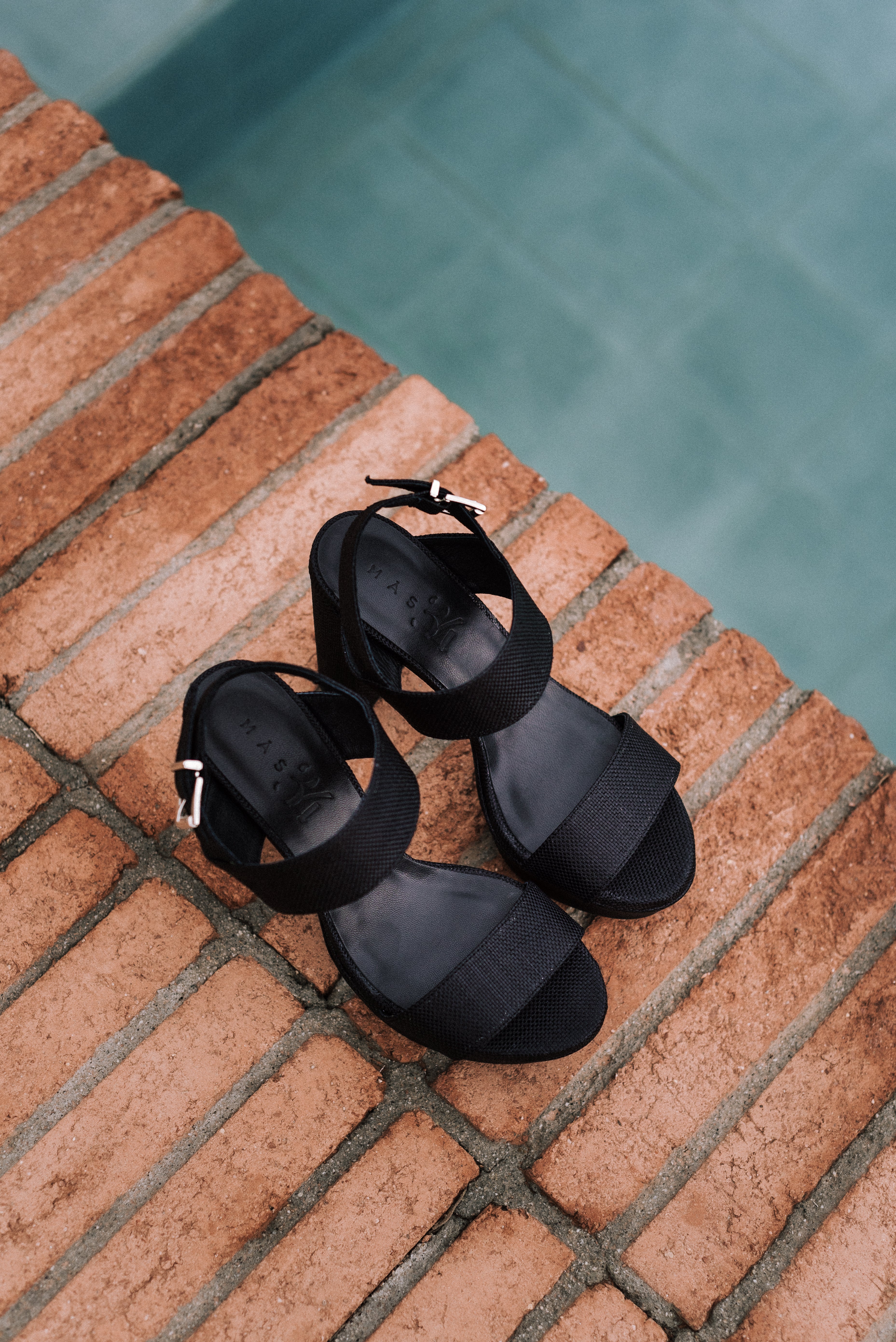 MONICA SANDAL 10CM HEEL PLATFORM BLACK LINEN