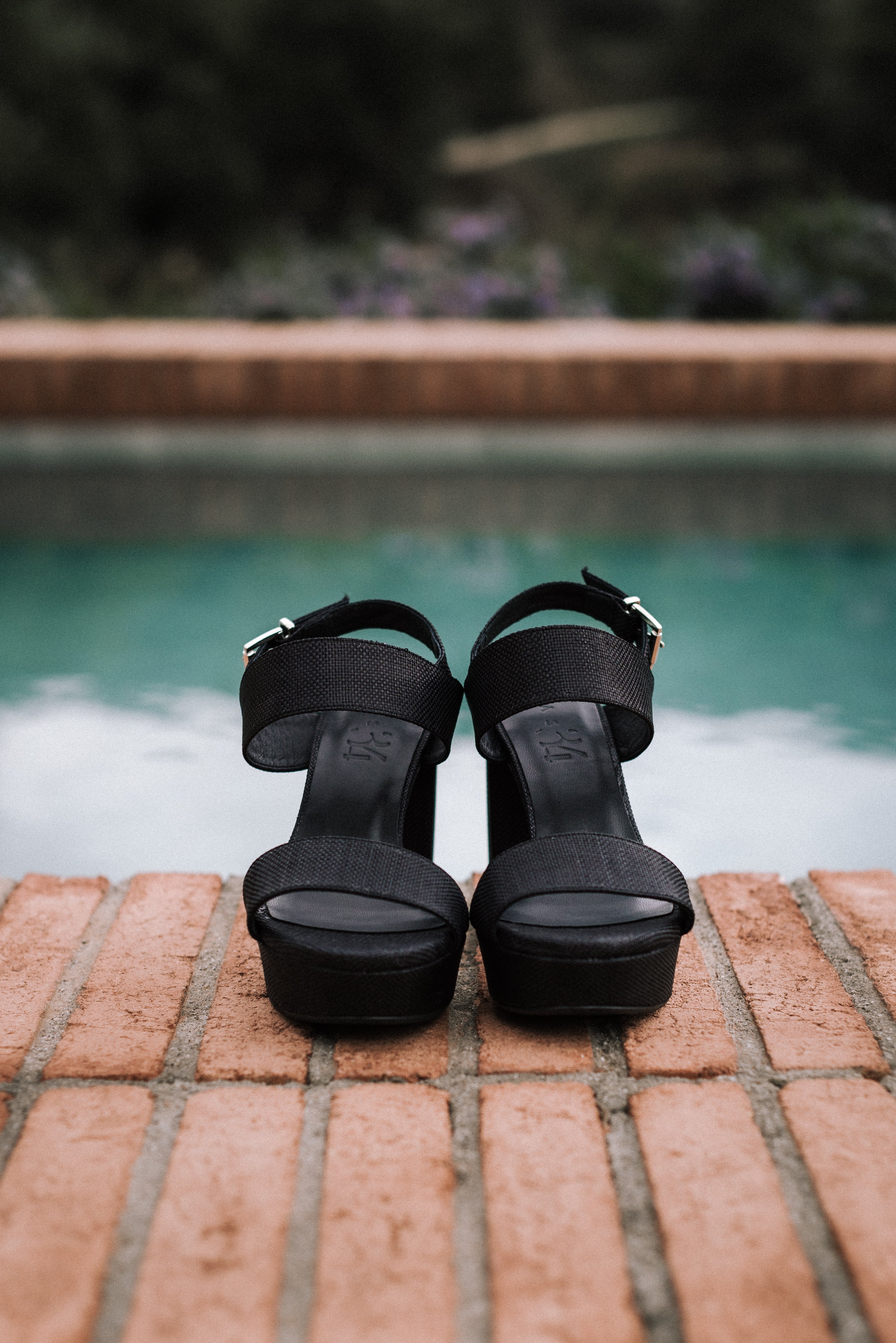 MONICA SANDAL 10CM HEEL PLATFORM BLACK LINEN