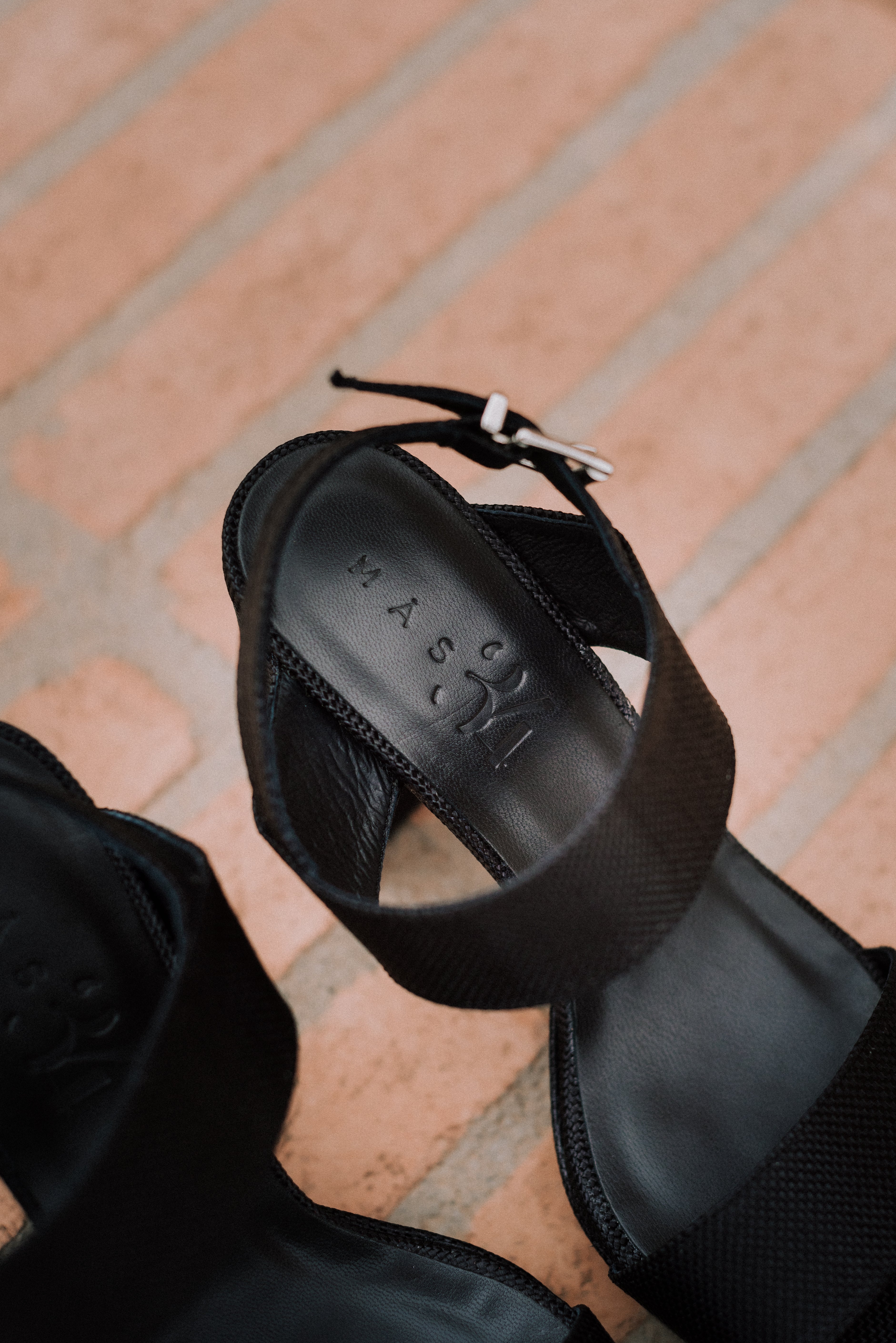 MONICA SANDAL 10CM HEEL PLATFORM BLACK LINEN