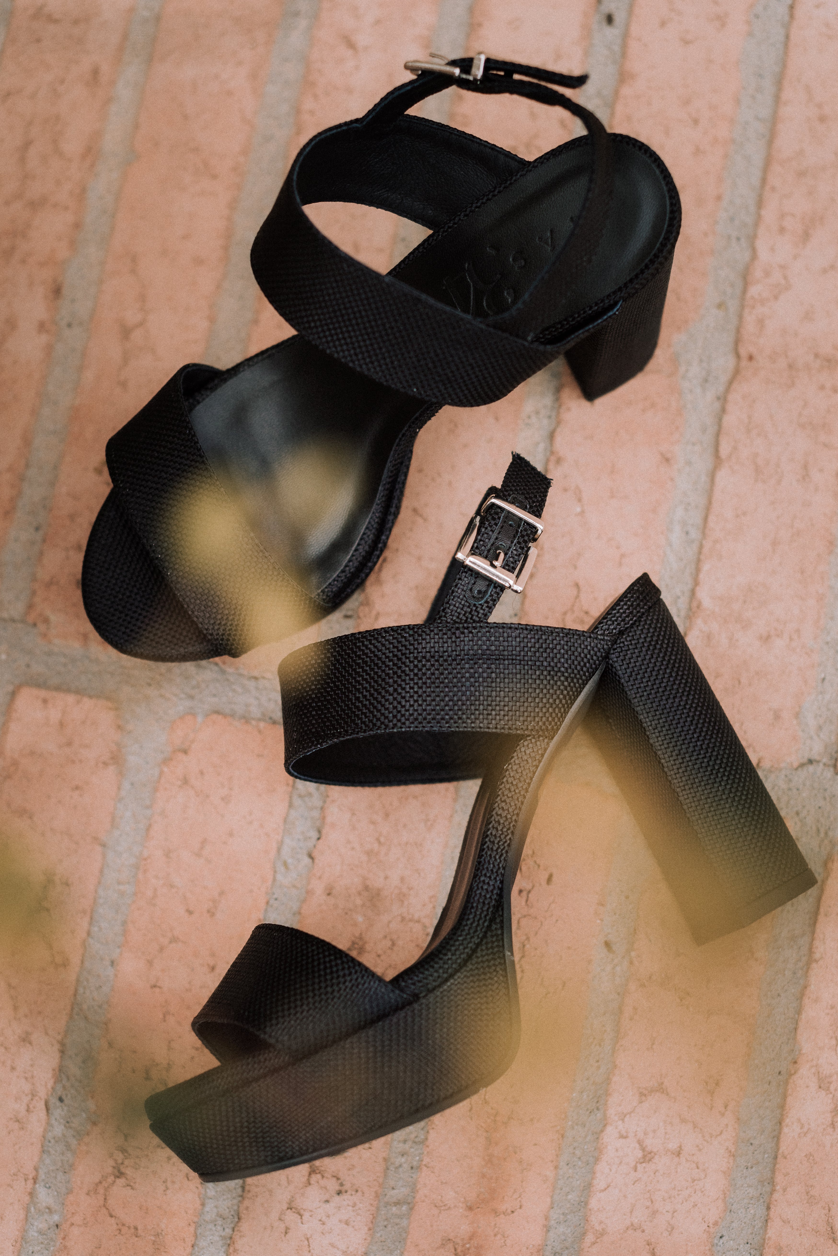 MONICA SANDAL 10CM HEEL PLATFORM BLACK LINEN