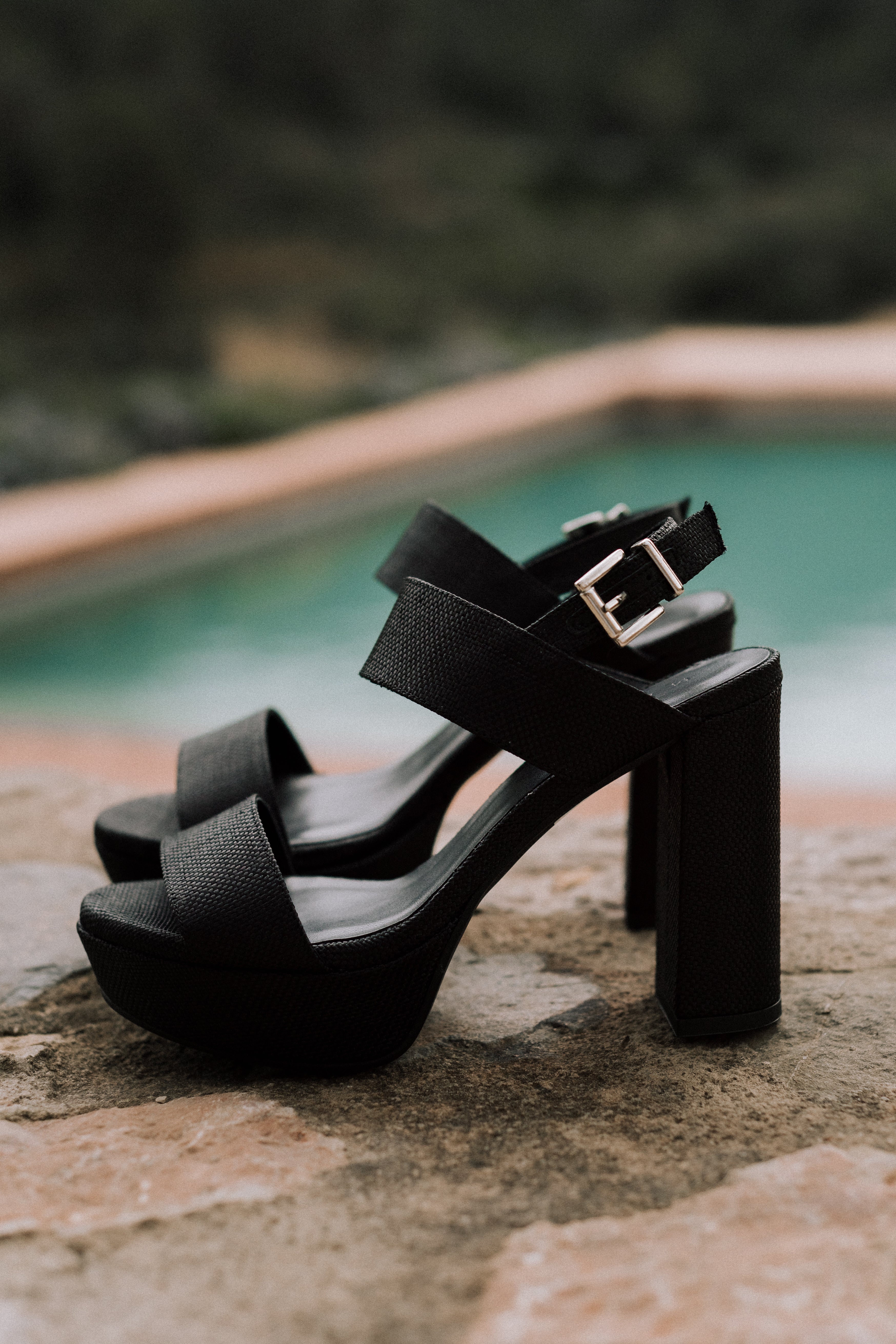 MONICA SANDAL 10CM HEEL PLATFORM BLACK LINEN