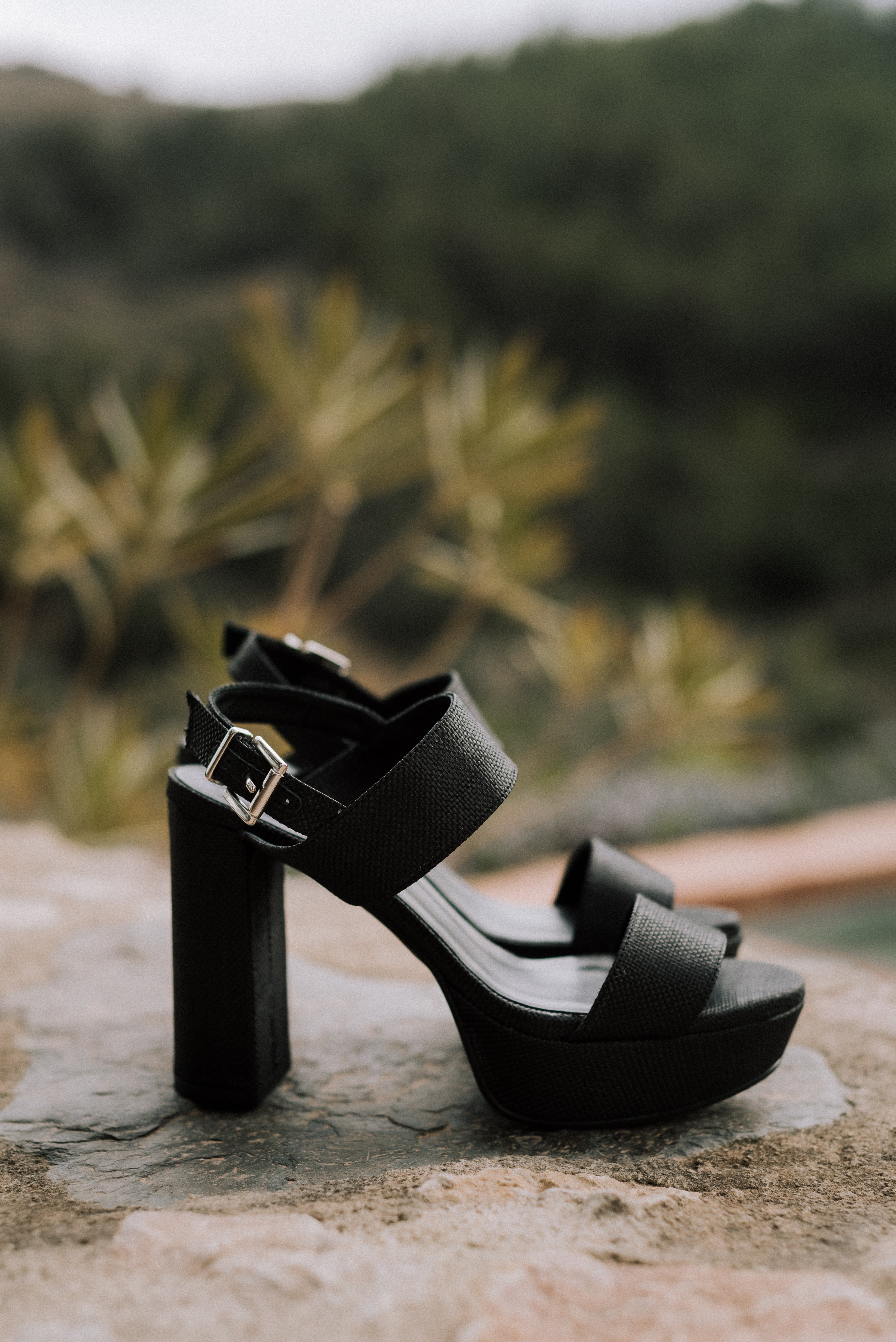 MONICA SANDAL 10CM HEEL PLATFORM BLACK LINEN