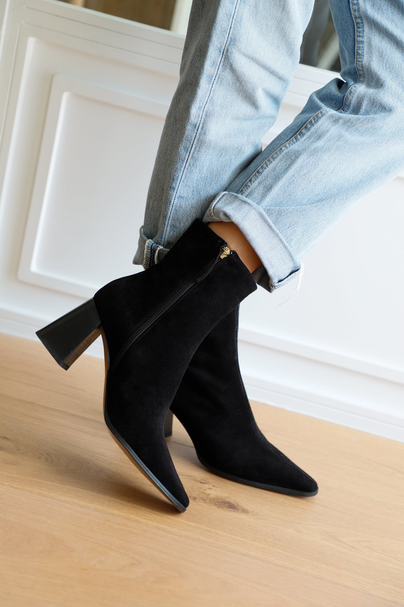 PAOLA BLACK SUEDE BOOT WITH 7CM HEEL