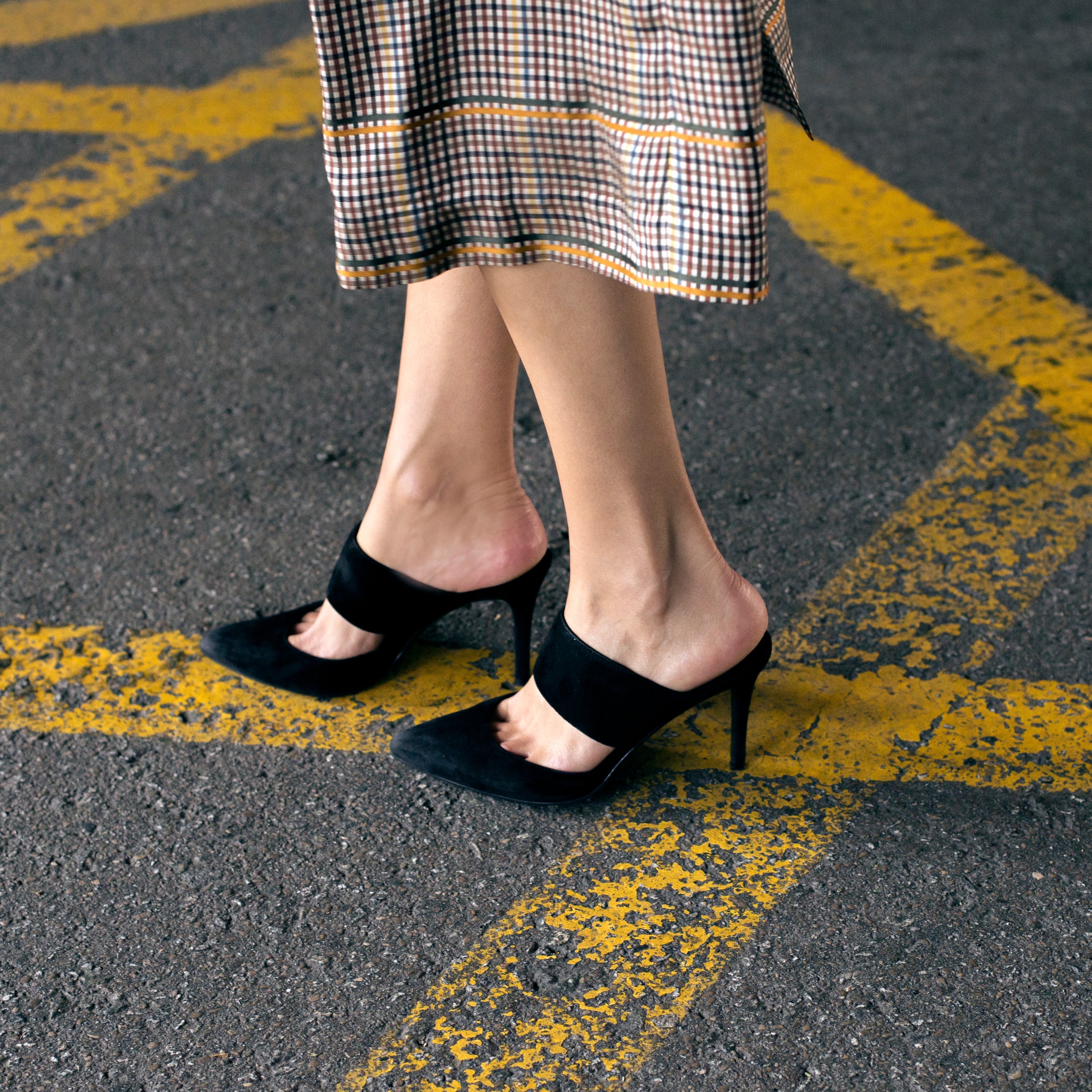 STILETTO ALBA ANTE NEGRO TACÓN 8CM