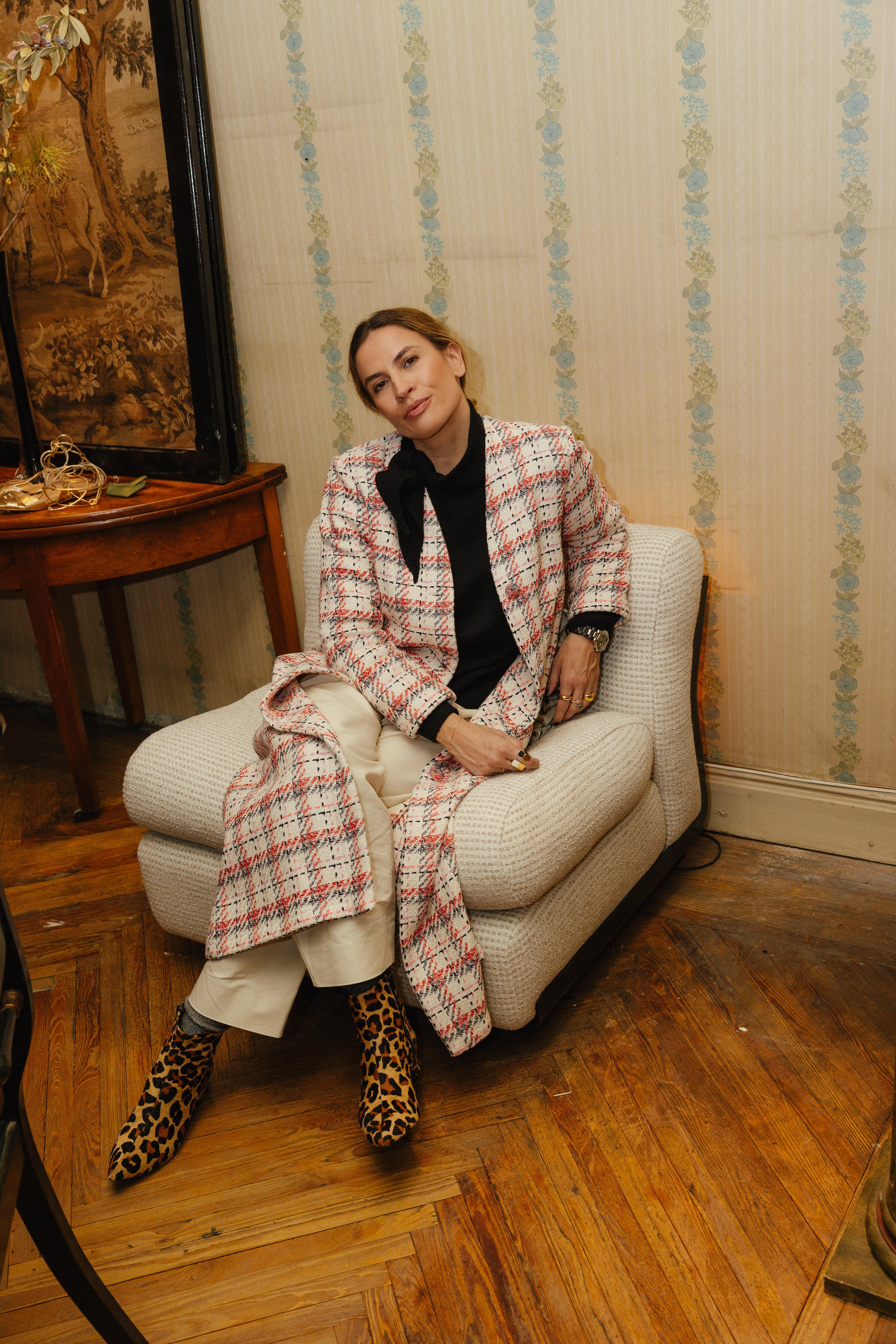 BOTÍN SILVIA PIEL EFECTO POTRO LEOPARDO TACÓN 4CM