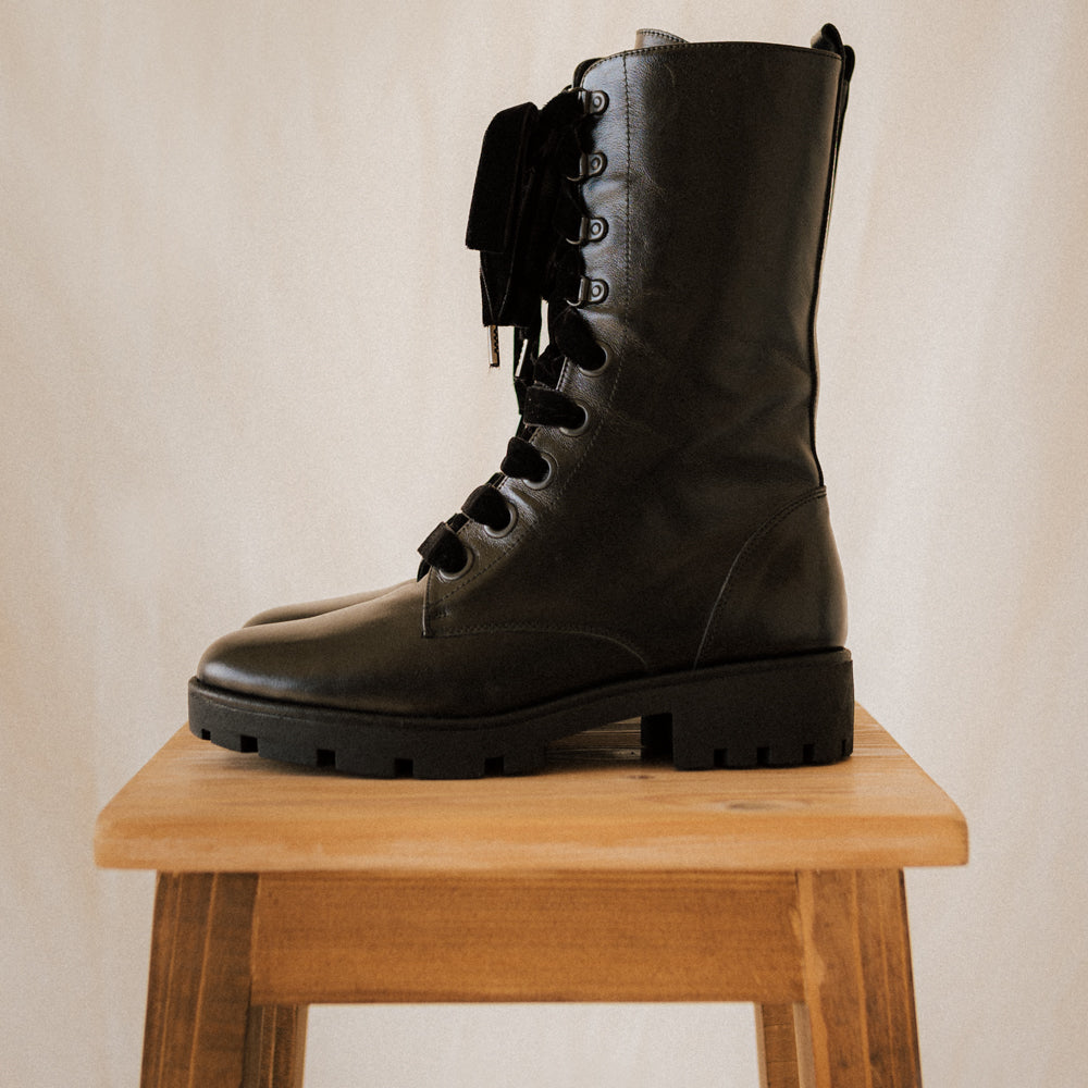 CARLOTA BLACK LEATHER BIKER BOOT 4CM