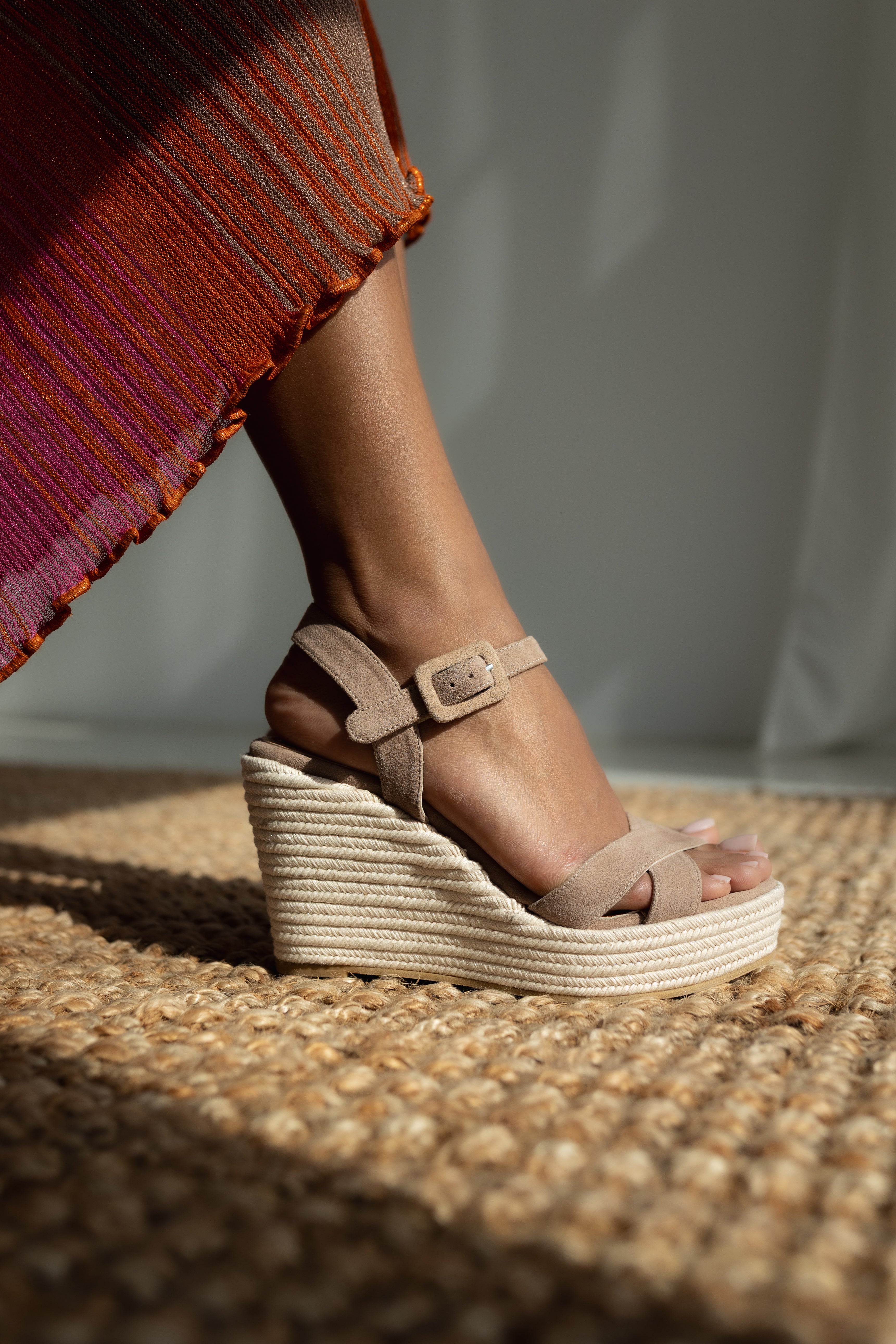 CHLOE NATURAL SUEDE WEDGE 8.5 CM