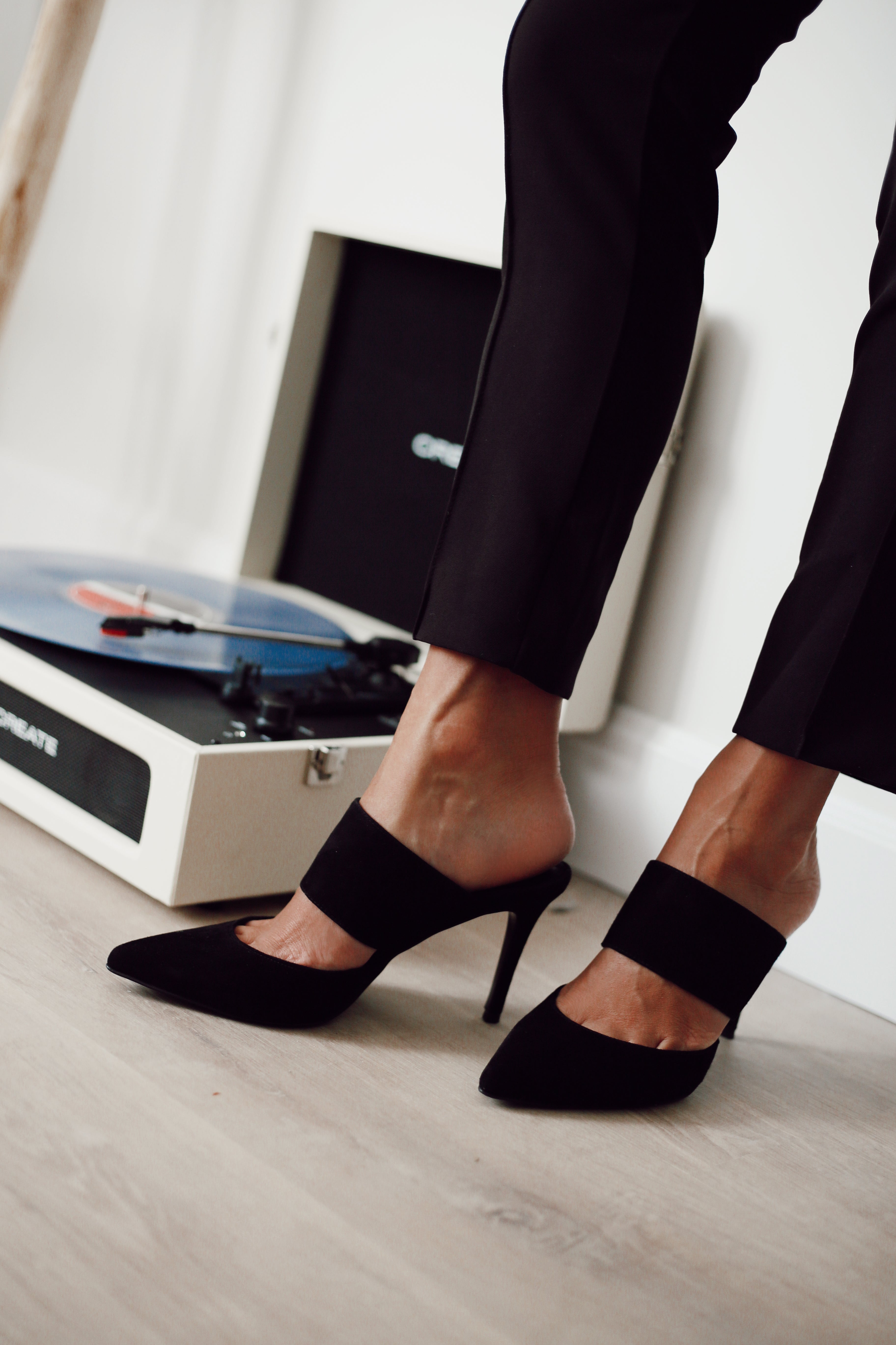 STILETTO ALBA BLACK SUEDE 8CM HEEL