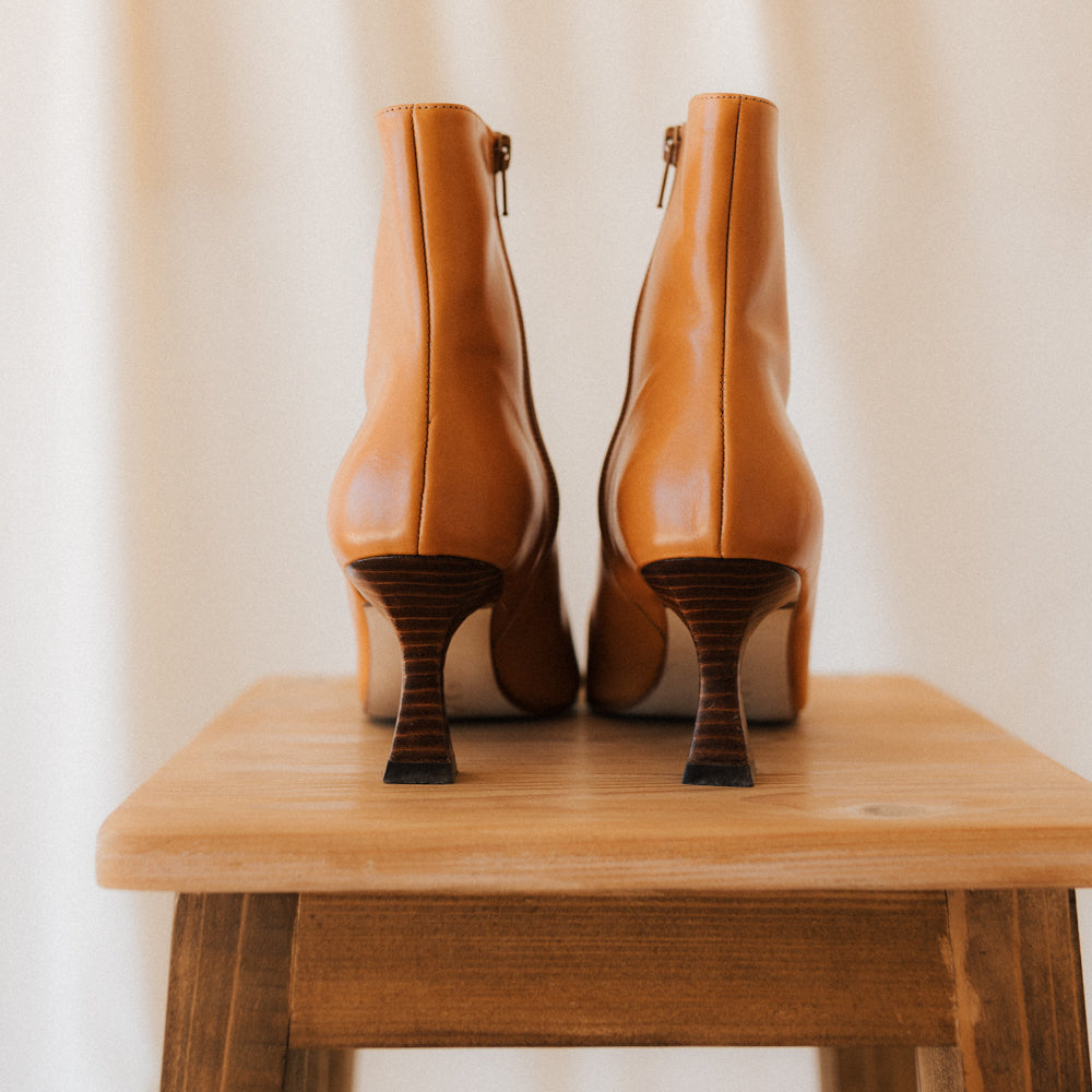 ARES BROWN LEATHER BOOT WITH 6CM HEEL