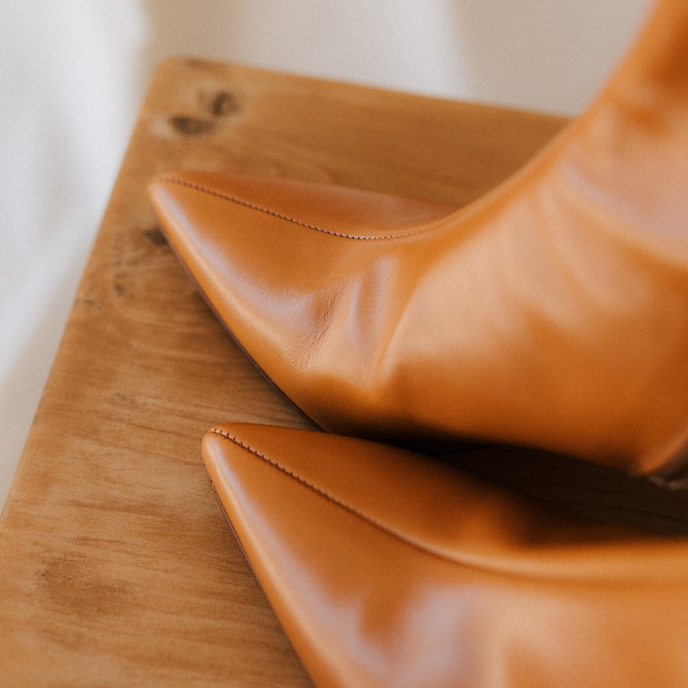 ARES BROWN LEATHER BOOT WITH 6CM HEEL