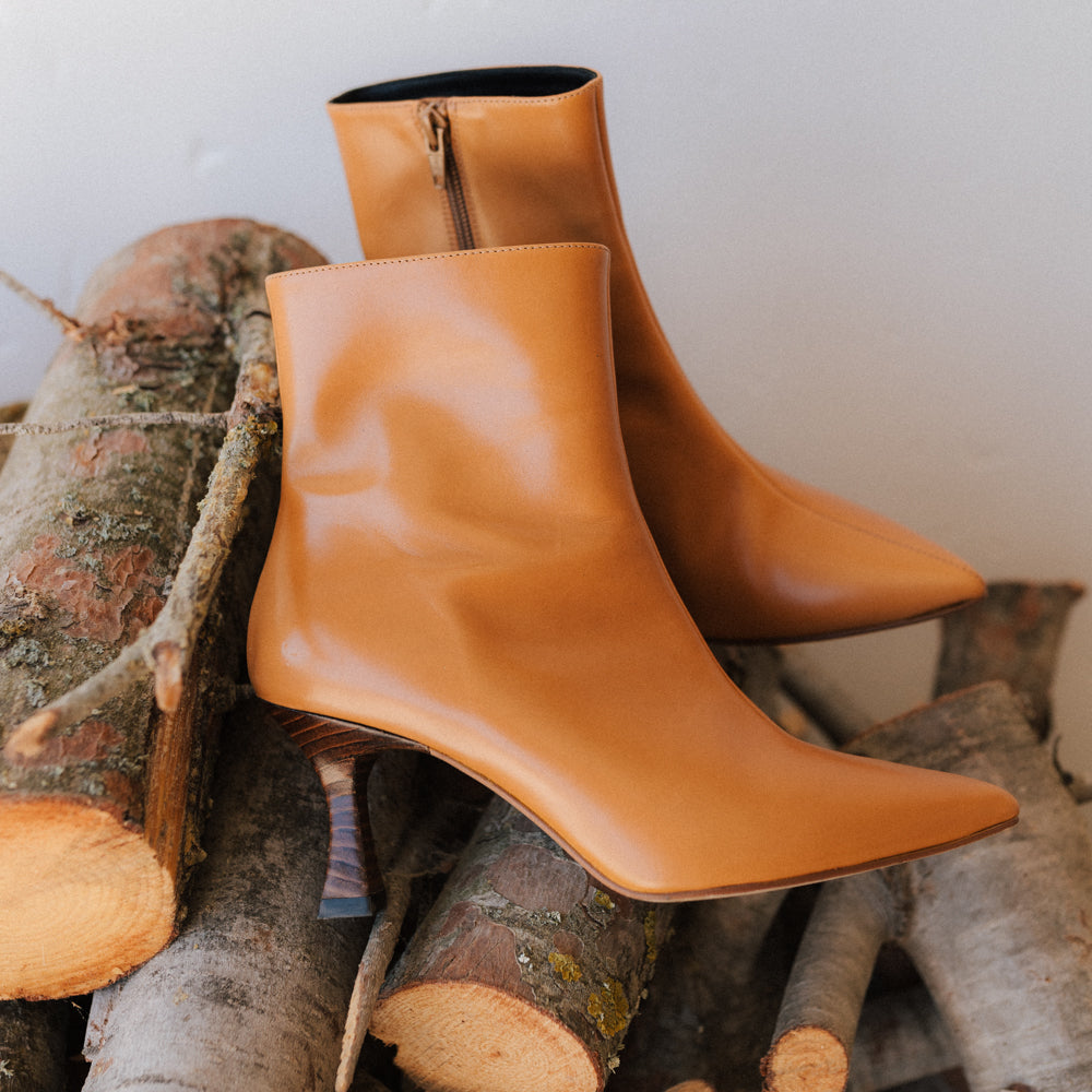 ARES BROWN LEATHER BOOT WITH 6CM HEEL