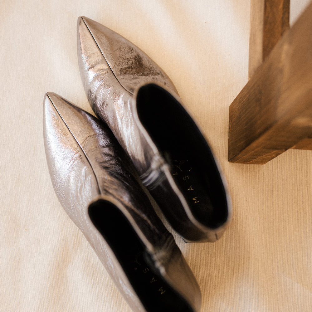 SILVIA LEAD LAMINATED LEATHER BOOT WITH 4CM HEEL