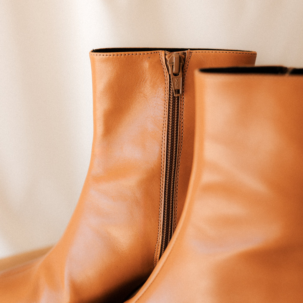 ARES BROWN LEATHER BOOT WITH 6CM HEEL