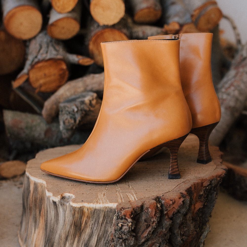 ARES BROWN LEATHER BOOT WITH 6CM HEEL