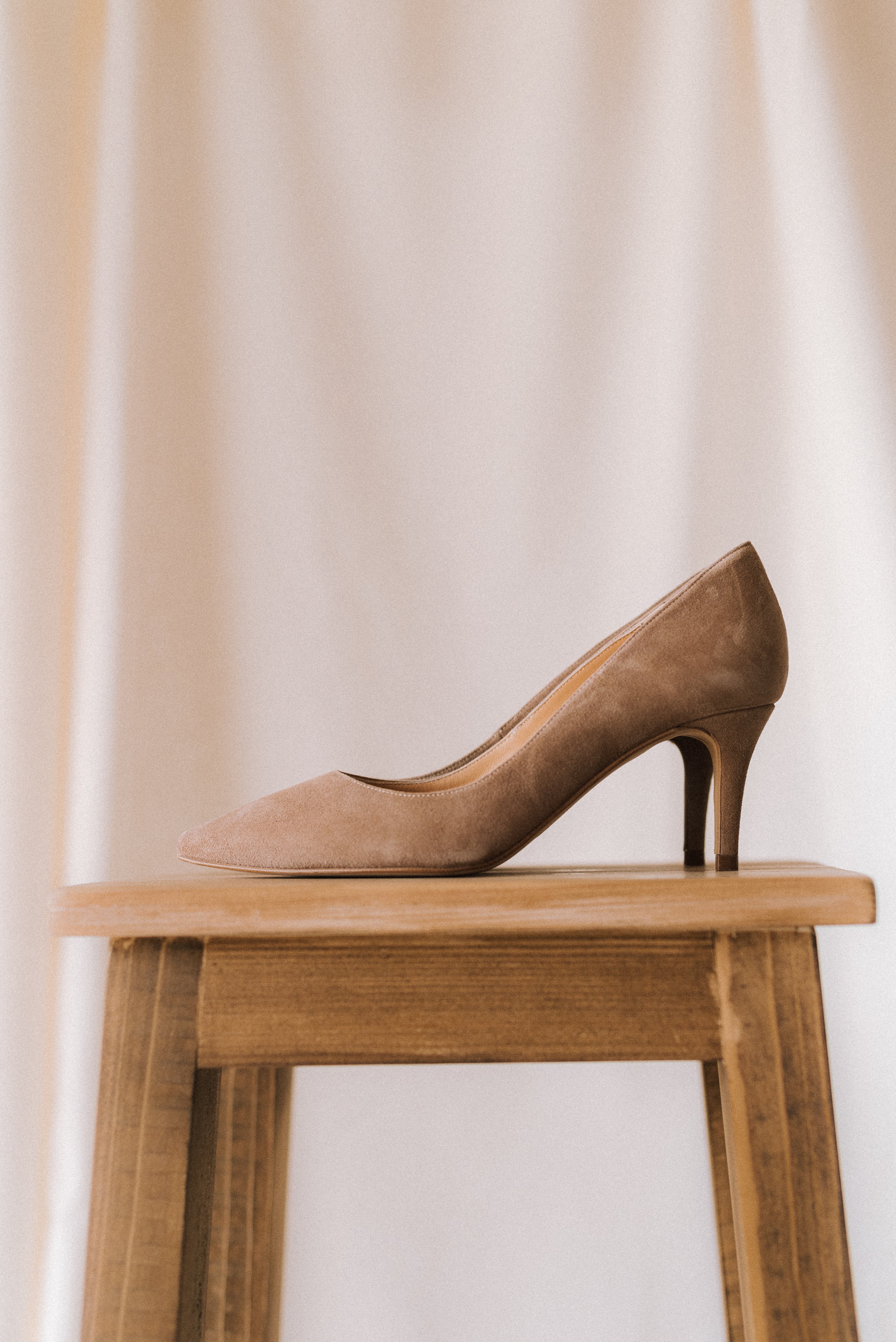 STILETTO MARIA NATURAL SUEDE 6CM HEEL