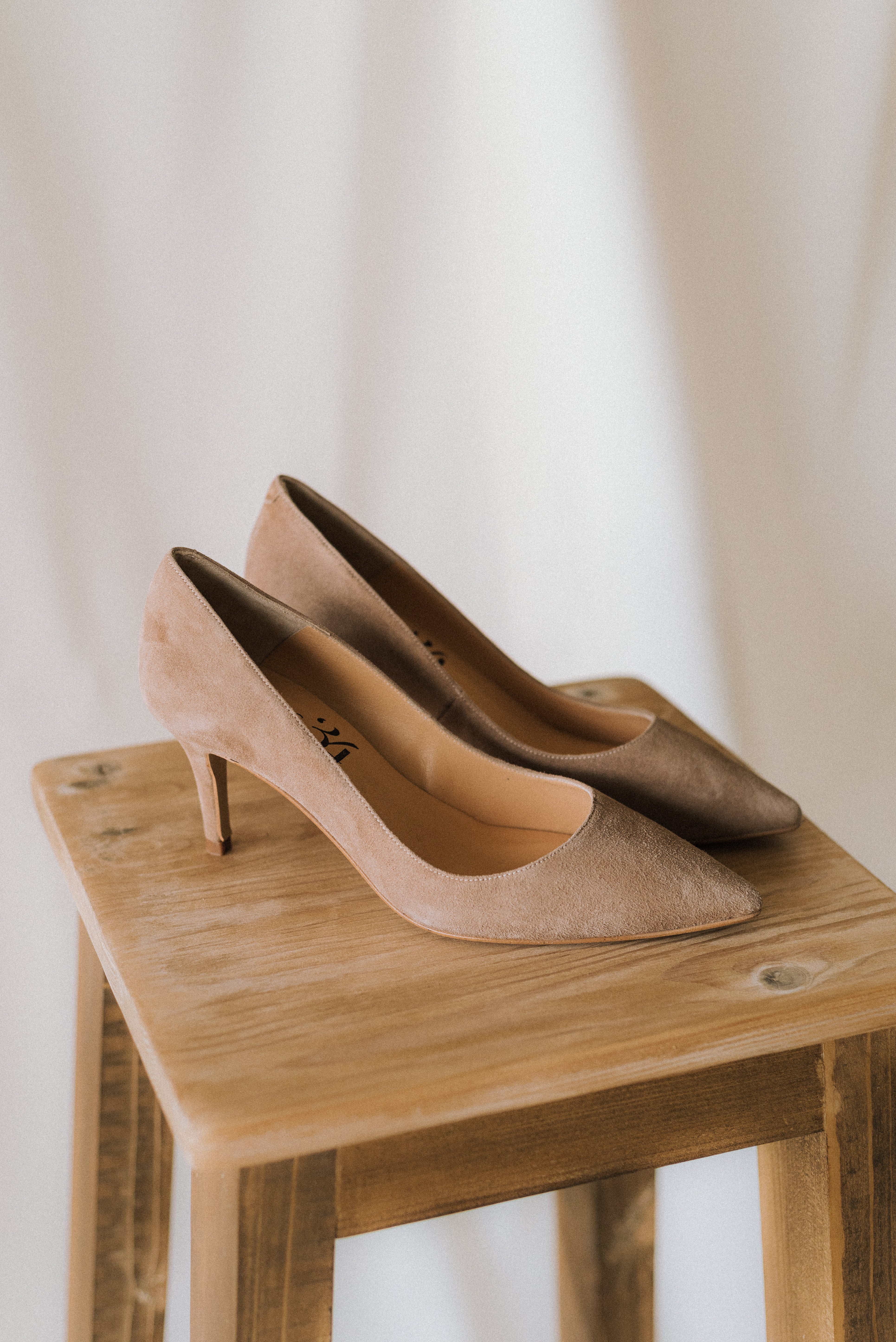 STILETTO MARIA NATURAL SUEDE 6CM HEEL