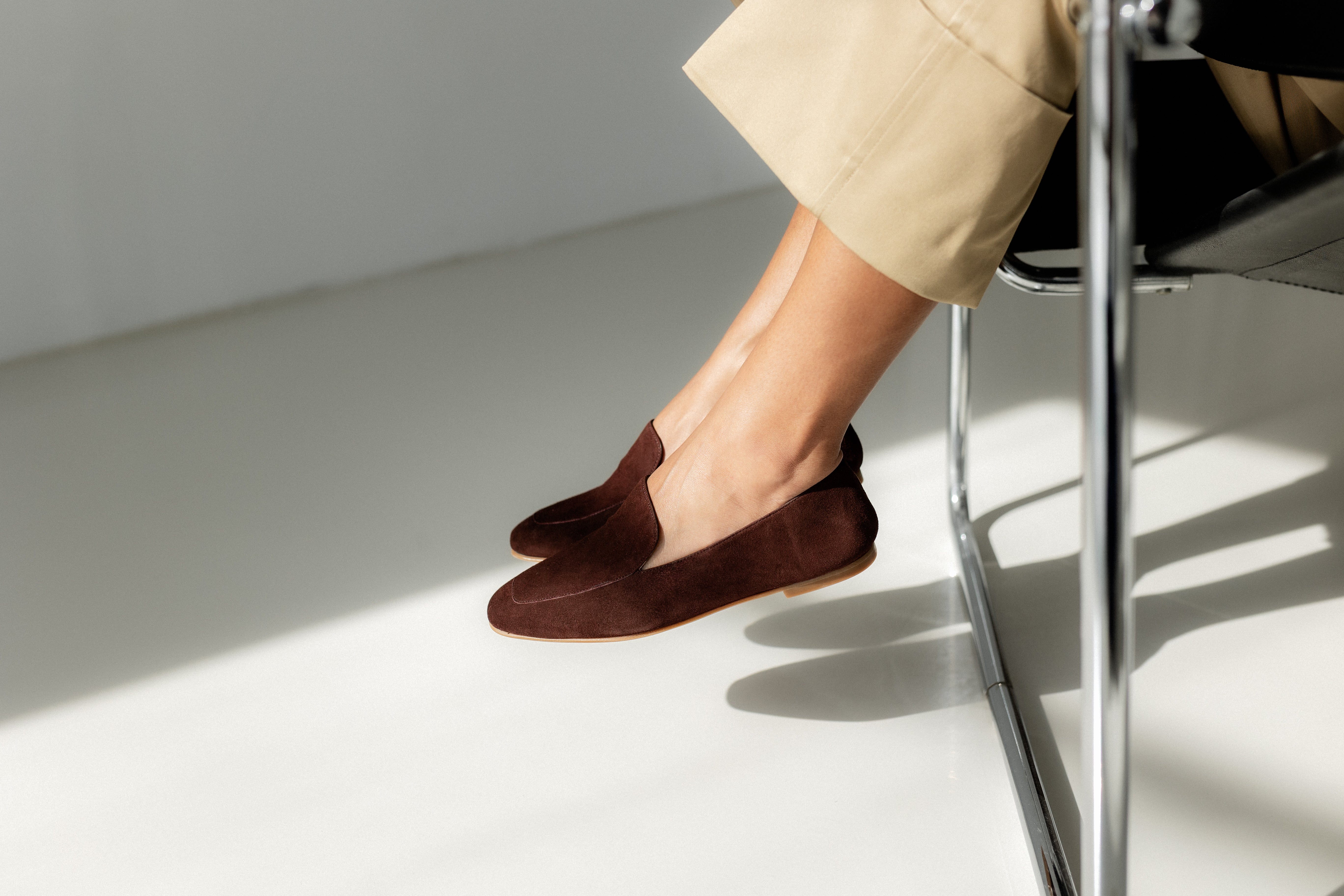 MOCASÍN BLANCA ANTE MARRÓN CHOCOLATE