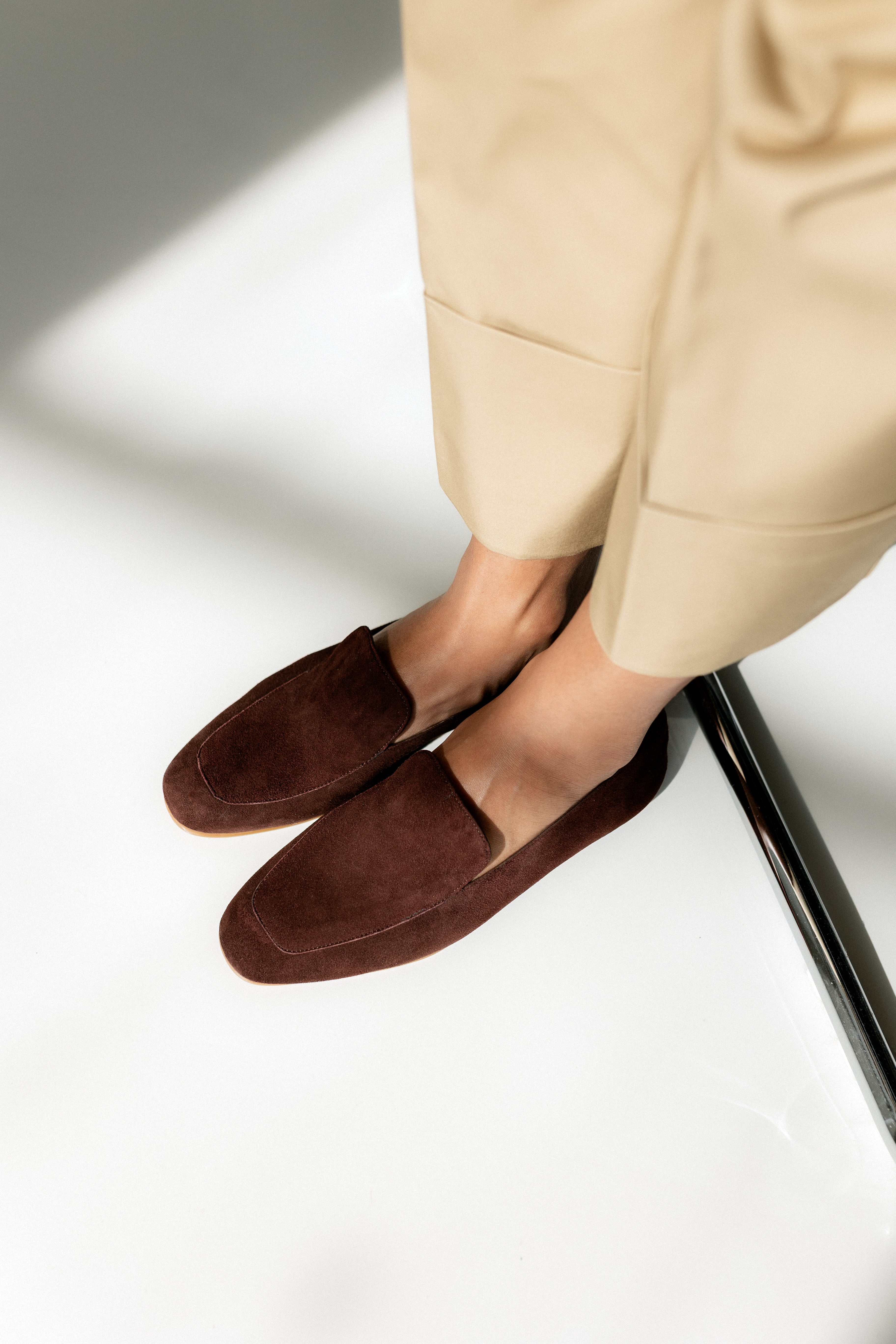 WHITE CHOCOLATE BROWN SUEDE LOAFER