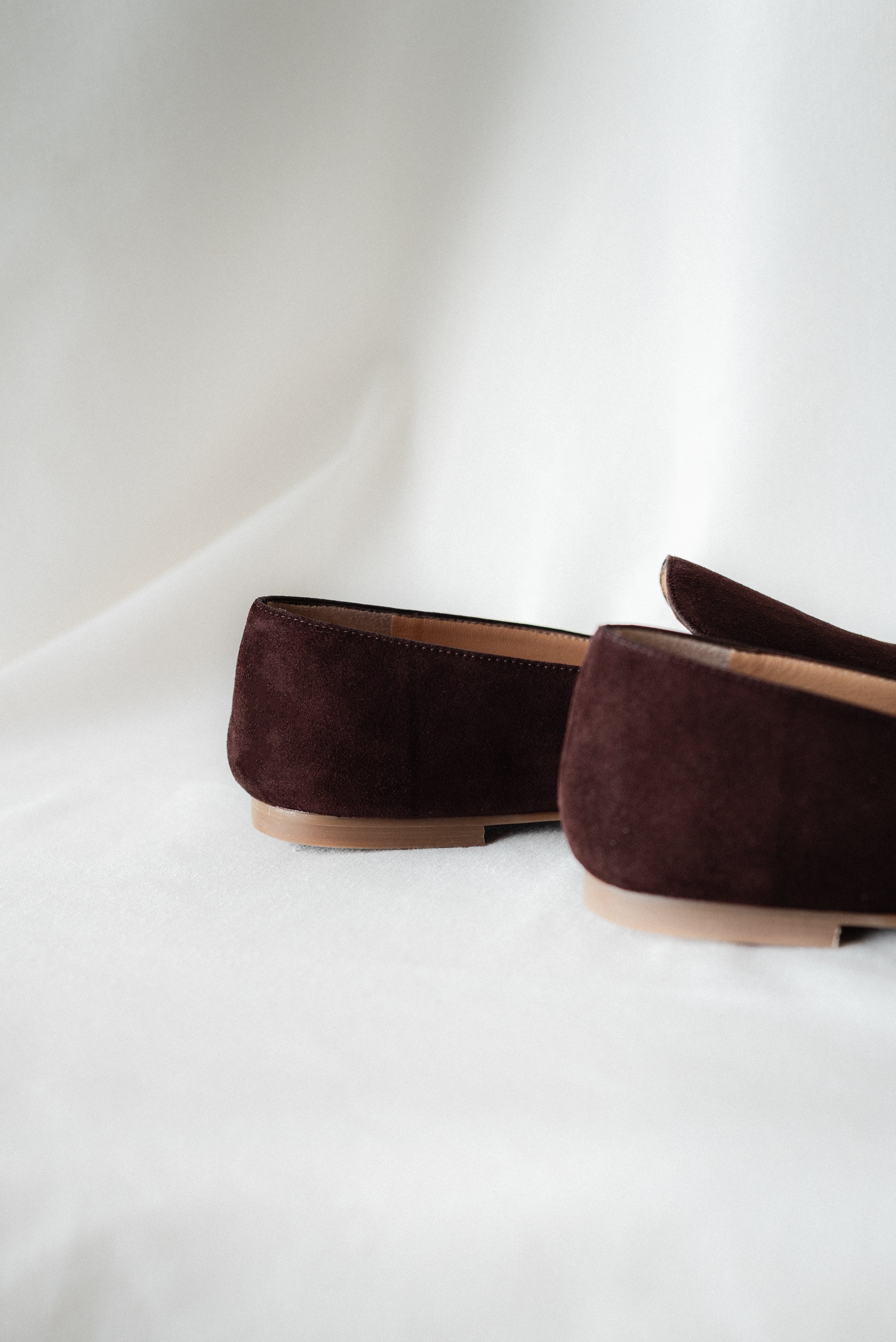 WHITE CHOCOLATE BROWN SUEDE LOAFER