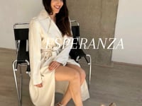 sandalias plateadas efecto pitón