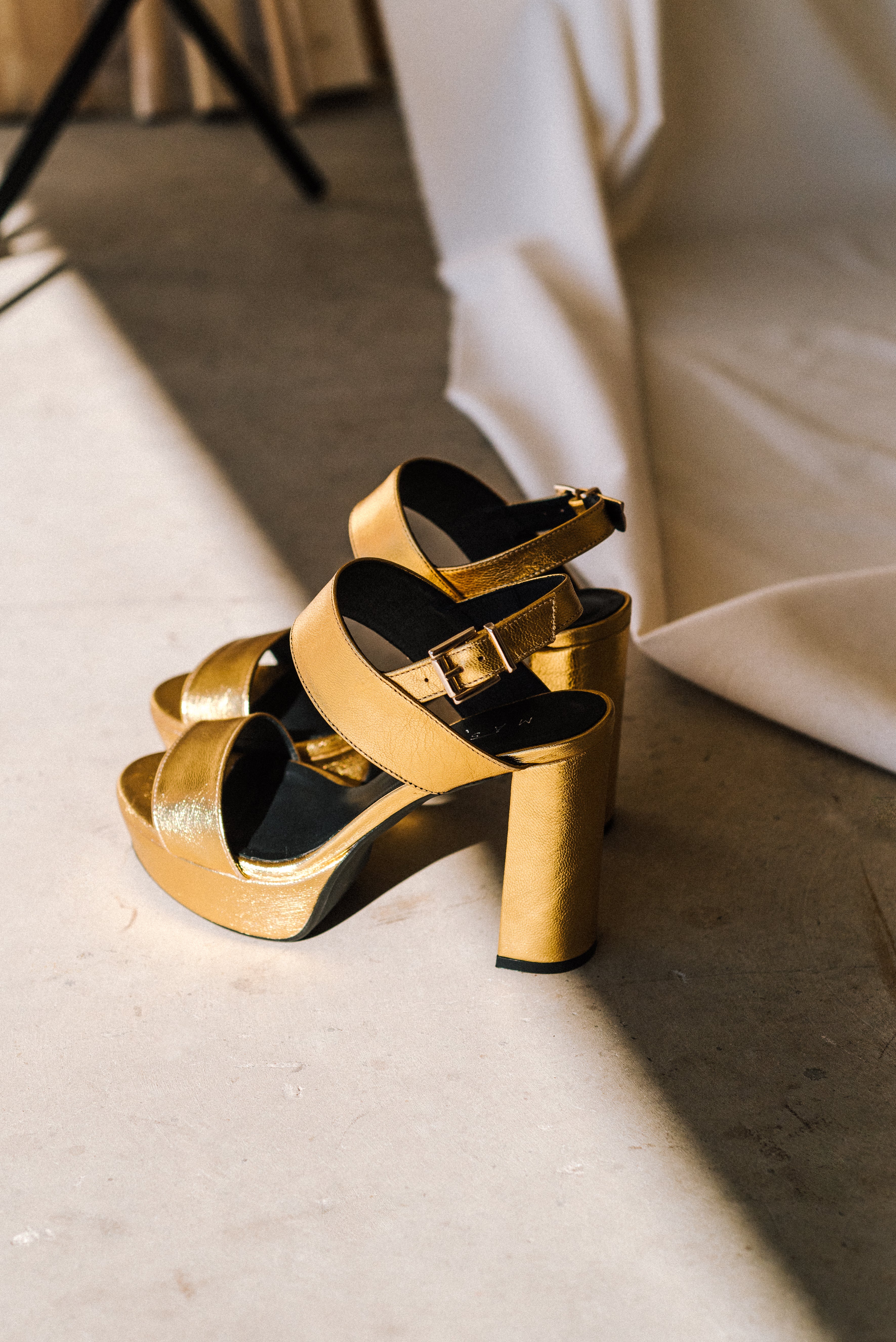 MONICA GOLD LEATHER SANDAL 10CM HEEL