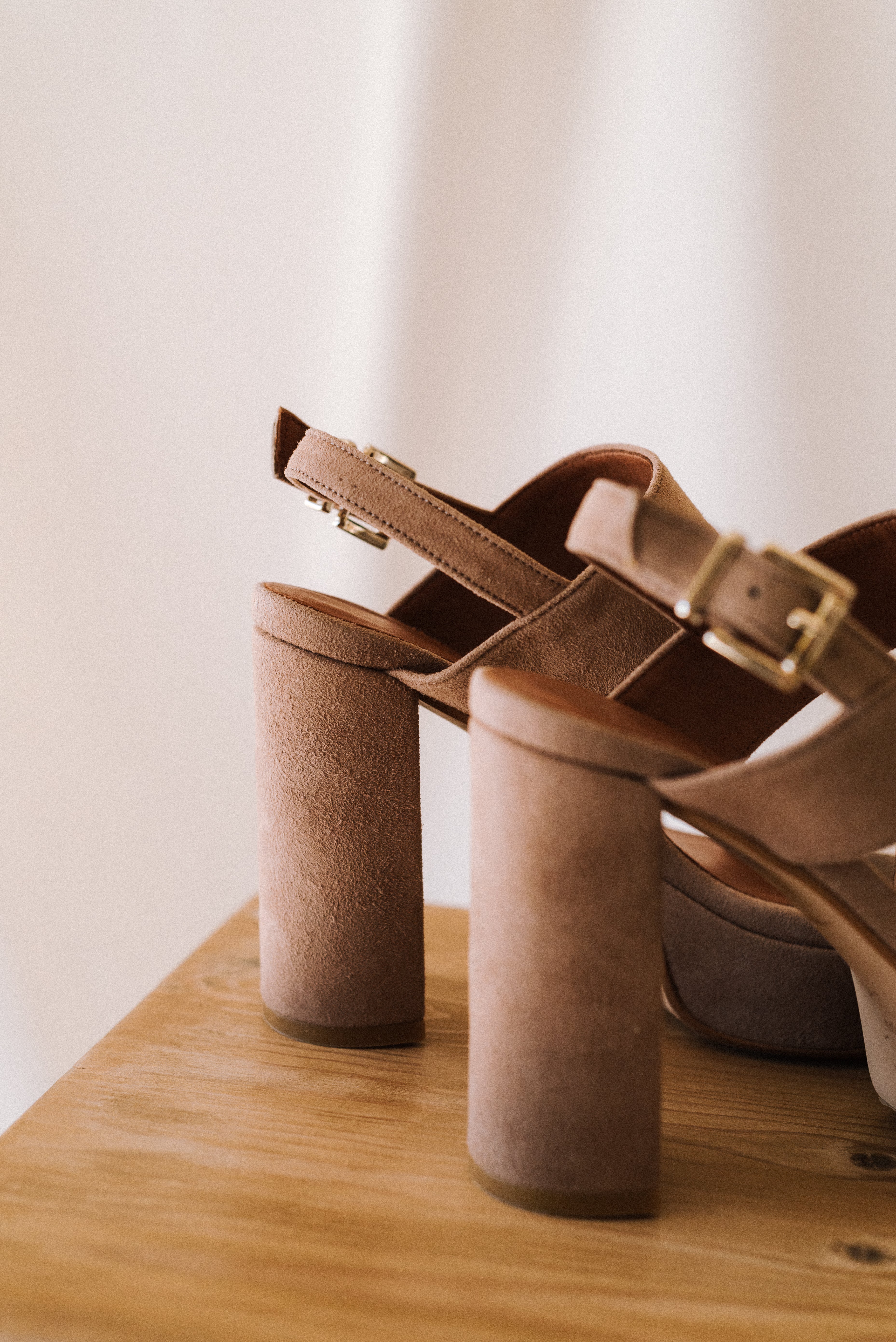 MONICA SANDAL NATURAL SUEDE 10CM HEEL