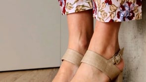 Video sandalia tacón y plataforma para bodas en lino natural