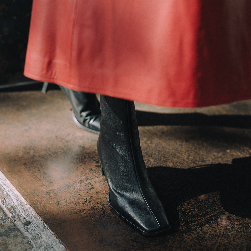 Botines negros de punta cuadrada tacón cómodo 7cm