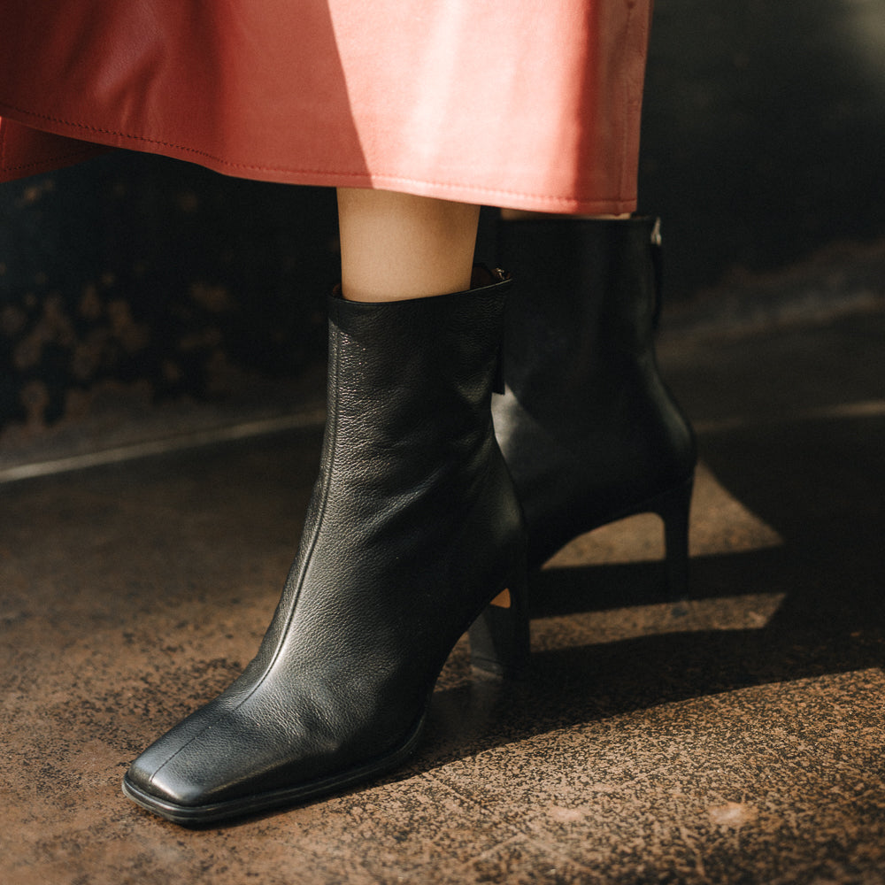 Botines mujer cómodos y fáciles de poner en piel negra tacón midi