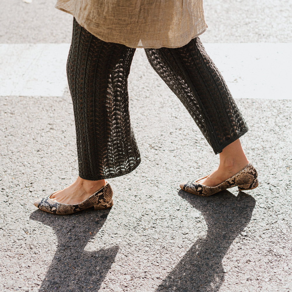 Zapato plano mujer de entretiempo cómodo y elegante en piel efecto pitón arena