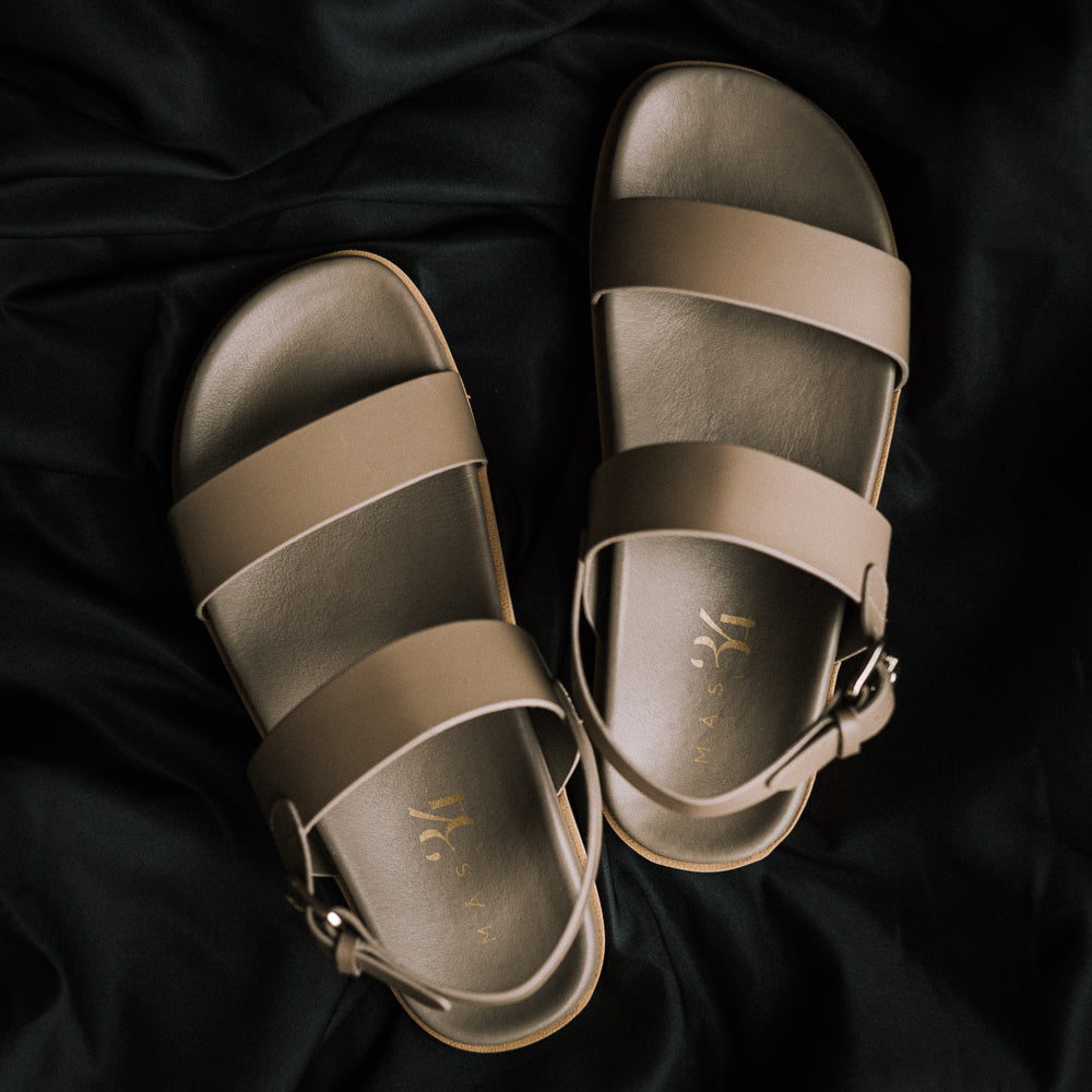 CARINA FLAT SANDAL IN TAUPE LEATHER WITH 1.5CM PLATFORM