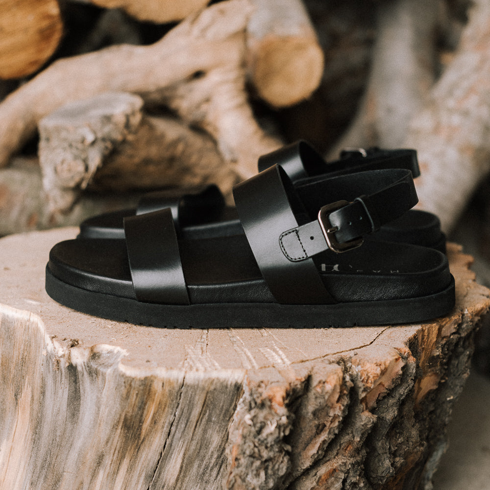 CARINA BLACK LEATHER FLAT SANDAL WITH 1.5CM PLATFORM