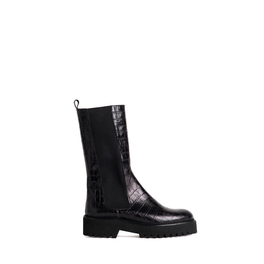 Bota motera para mujer con suela track en piel efecto coco negro.