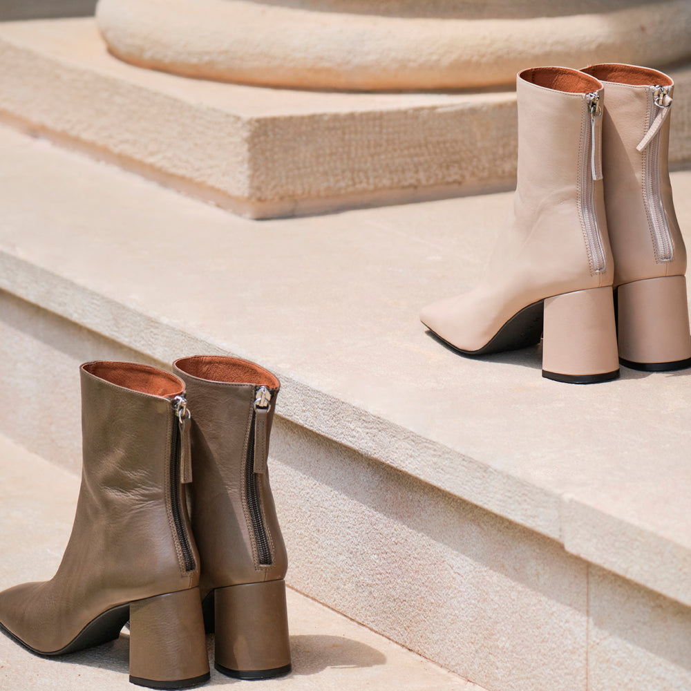 Botín tacón mujer cómodo y elegante perfecto para outfits otoño invierno.