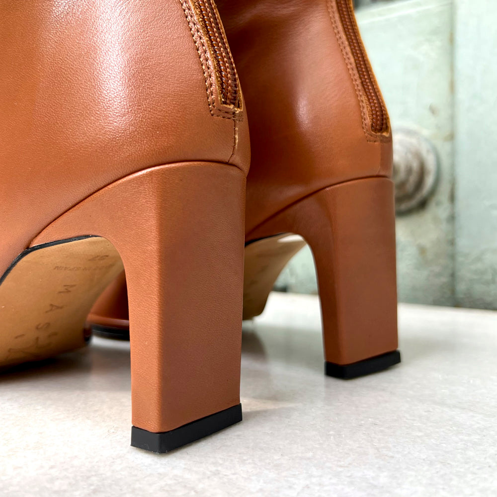 Botines marrones mujer punta cuadrada y tacón pequeño cómodo