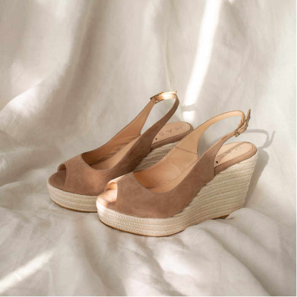 Alpargatas de fiesta elegantes para novias e invitada de boda