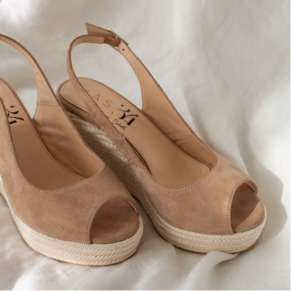 Cuñas de fiesta elegantes para bodas, bautizos y comuniones en color natural