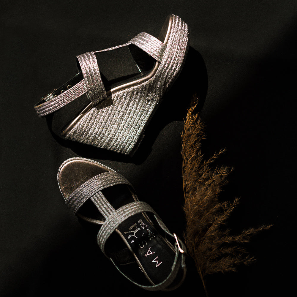 Alpargatas fiesta plateadas cómodas y elegantes