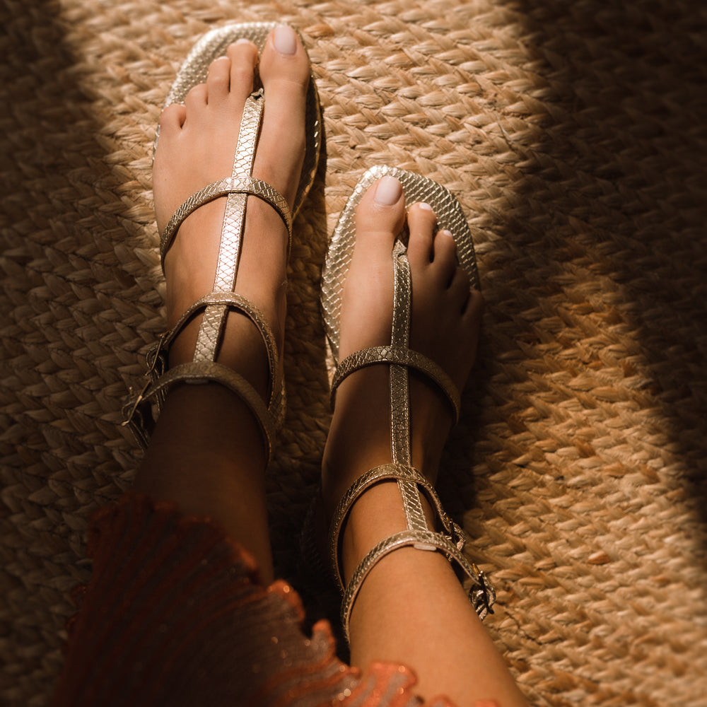 PATRICIA FLAT SANDAL IN PLATINUM ENGRAVED LEATHER