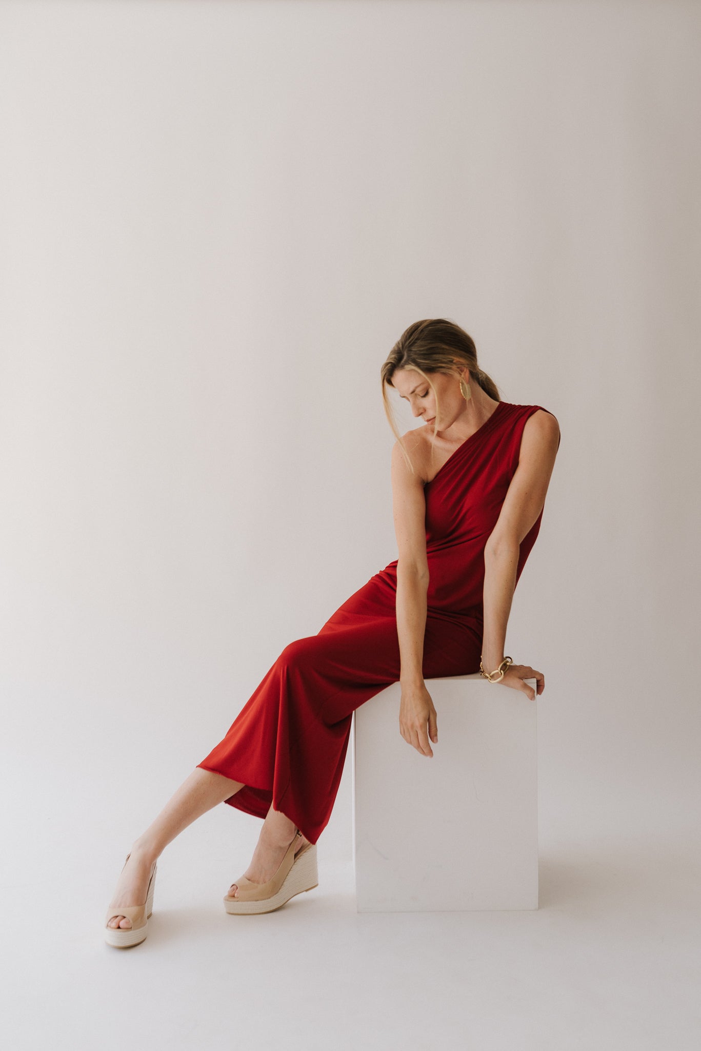 CUÑA ISABEL PIEL EFECTO CHAROL NUDE 11CM