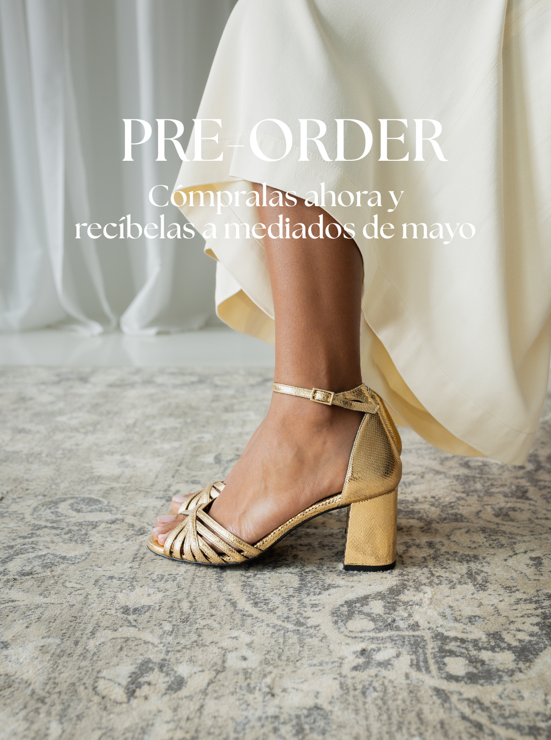 SANDALIA AITANA PIEL GRABADA ORO TACÓN 6CM