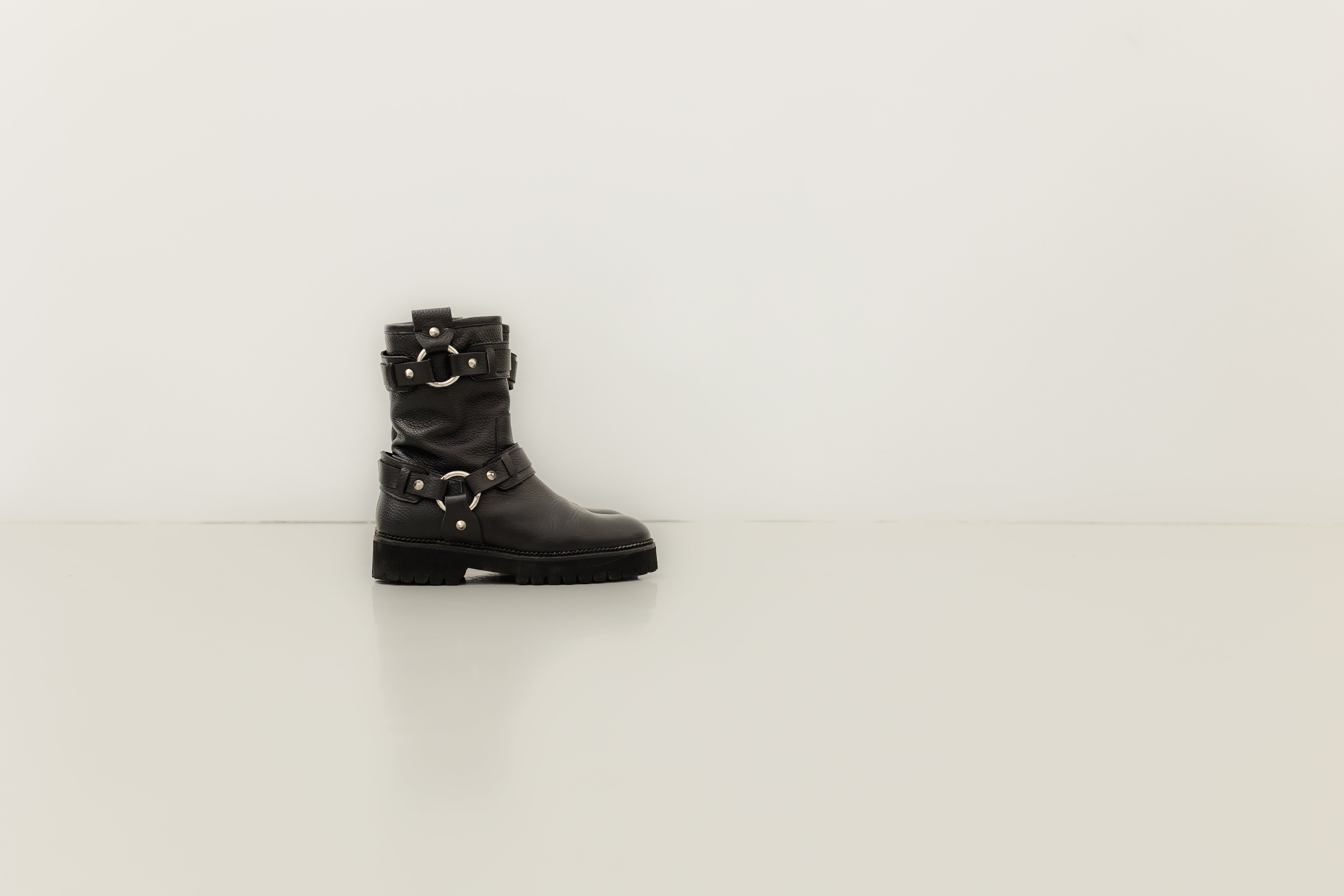 BOTA MOTERA NANI PIEL NEGRA