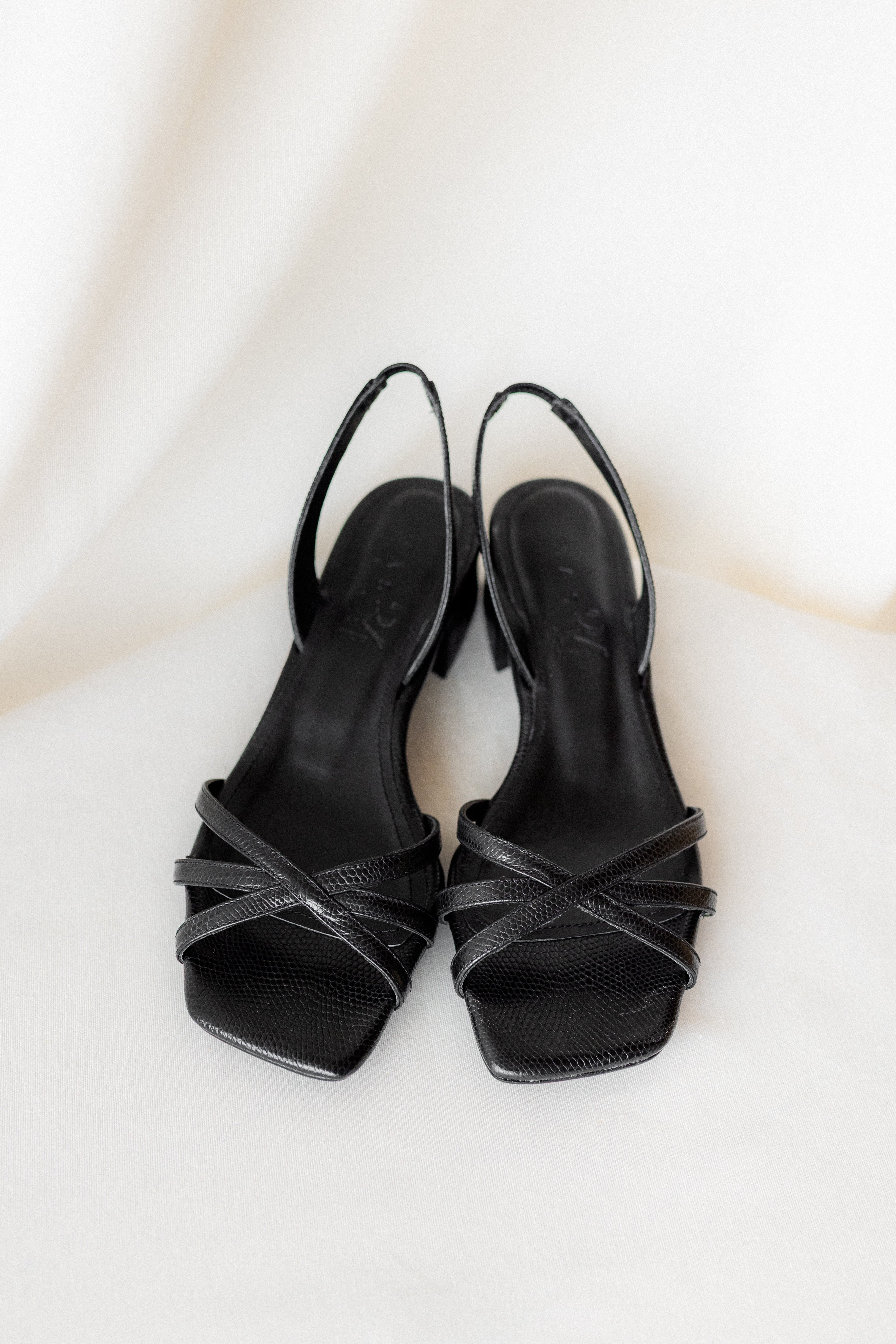 ALLEGRA SANDAL BLACK EMBOSSED LEATHER 4CM HEEL