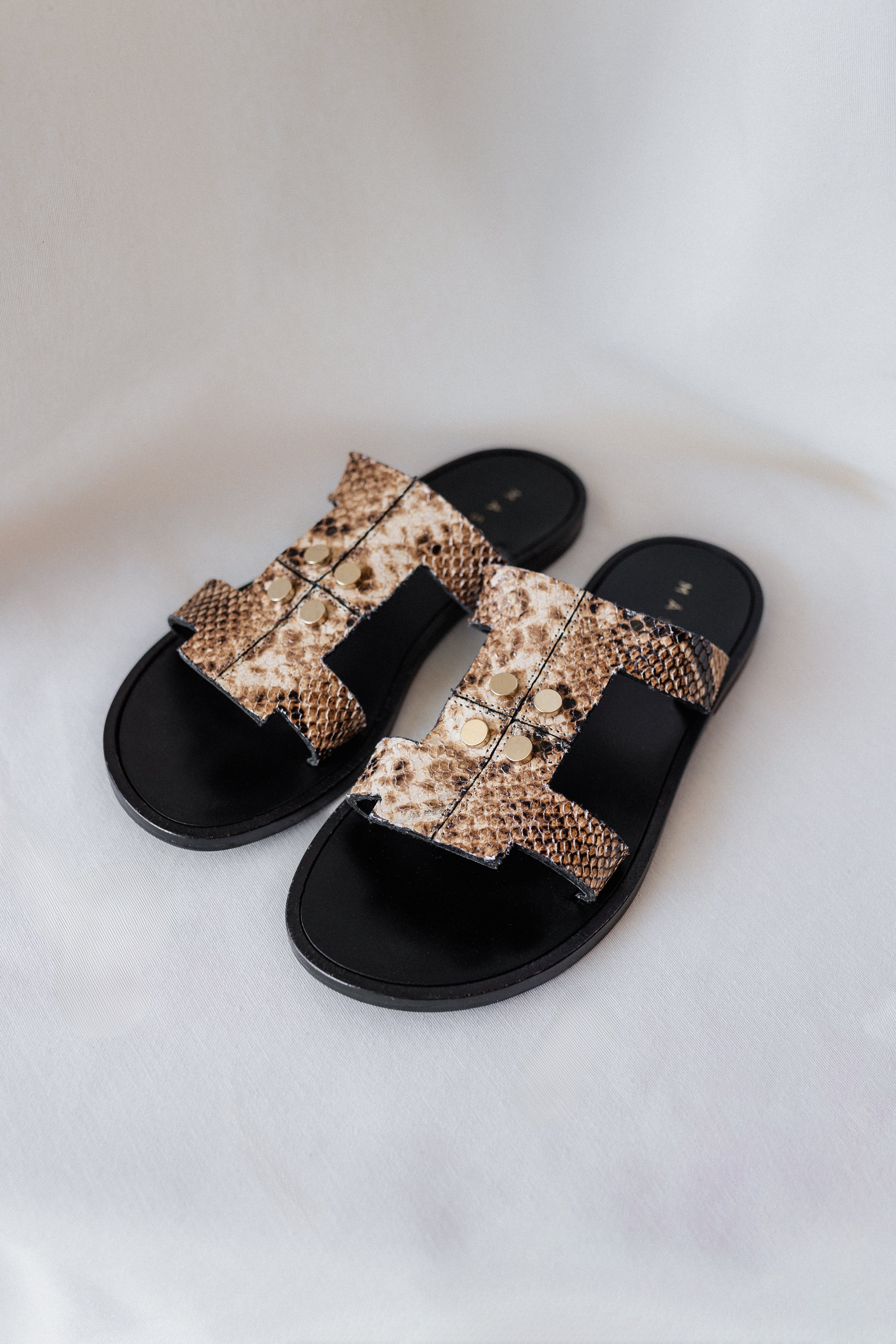 SARA FLAT SANDAL WITH PYTHON EFFECT LEATHER