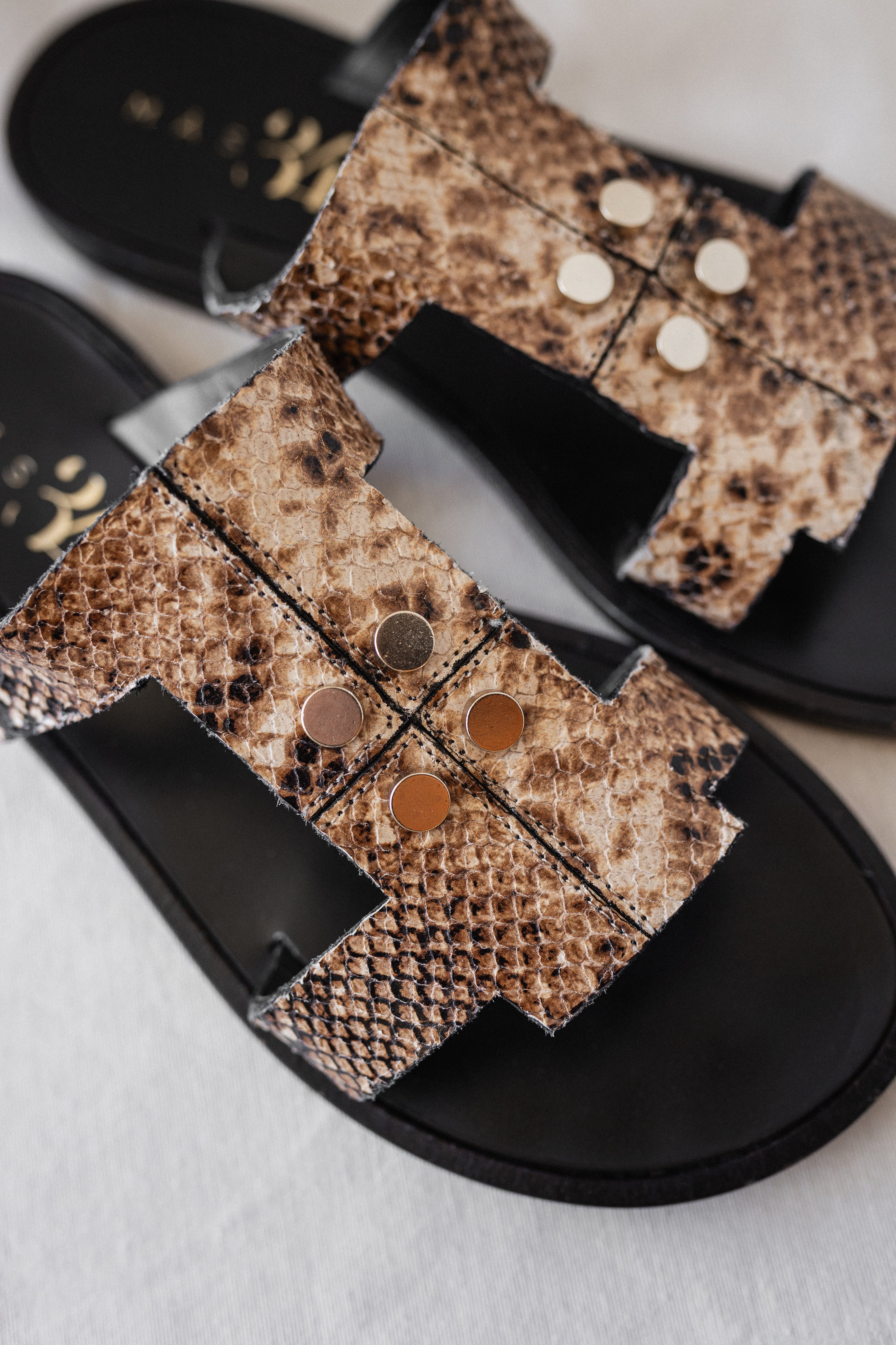 SARA FLAT SANDAL WITH PYTHON EFFECT LEATHER