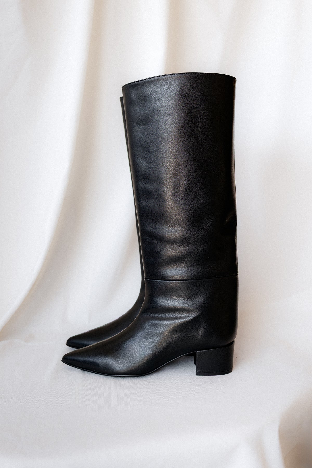 BOTA GIORGIA PELE PRETA SALTO 7CM