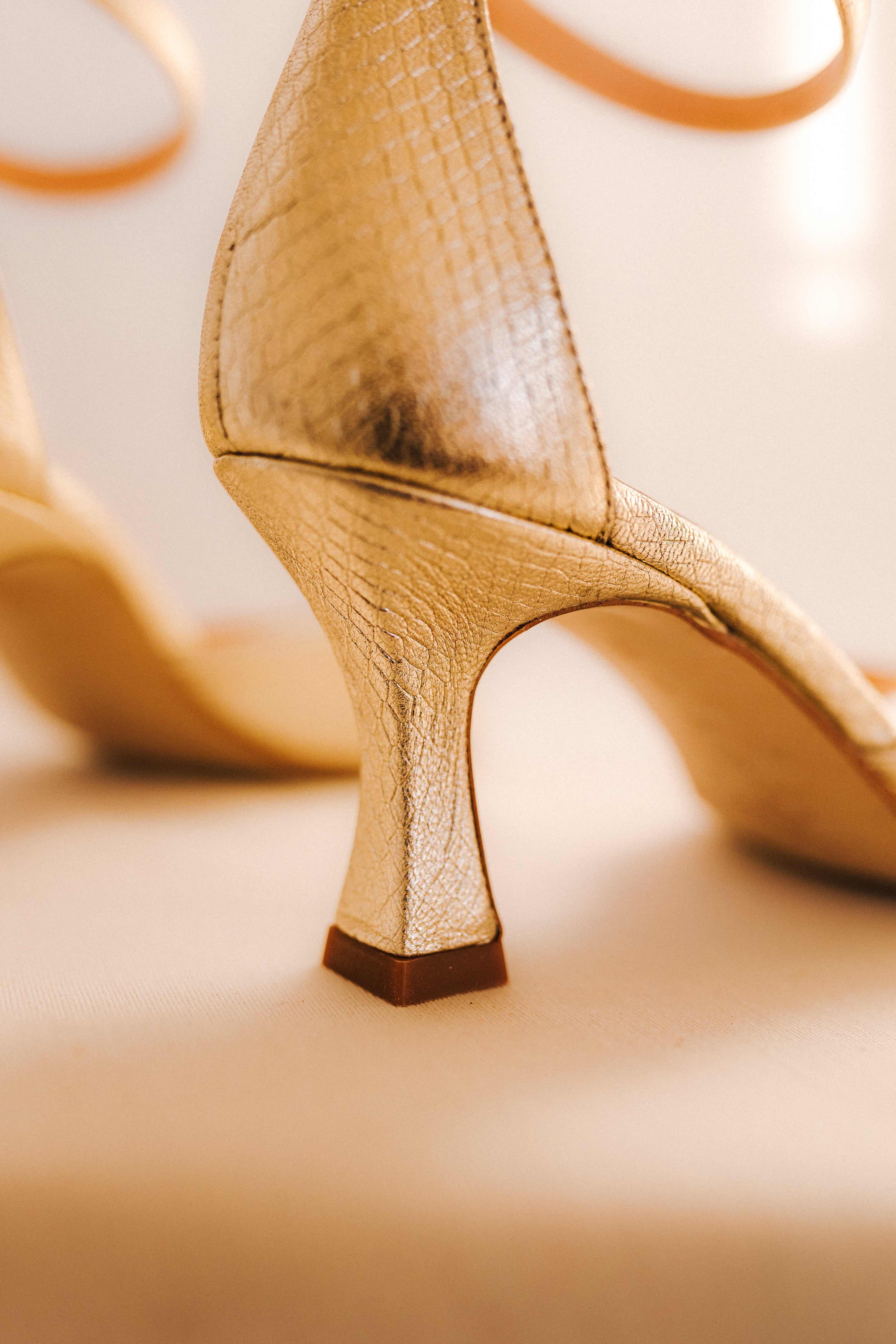 ROSARIO PLATINUM PYTHON EFFECT LEATHER SANDAL 6CM HEEL