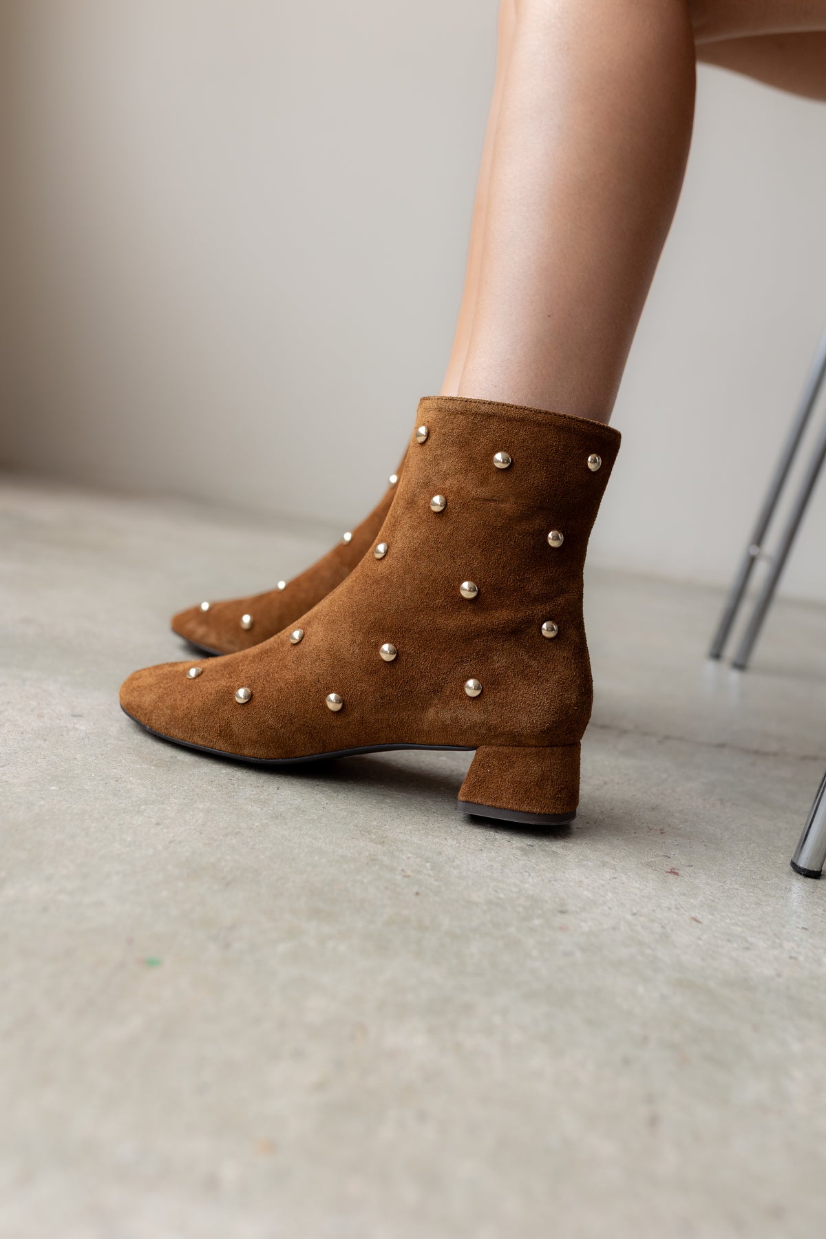 SILVIA BROWN SUEDE BOOT WITH 4CM HEEL