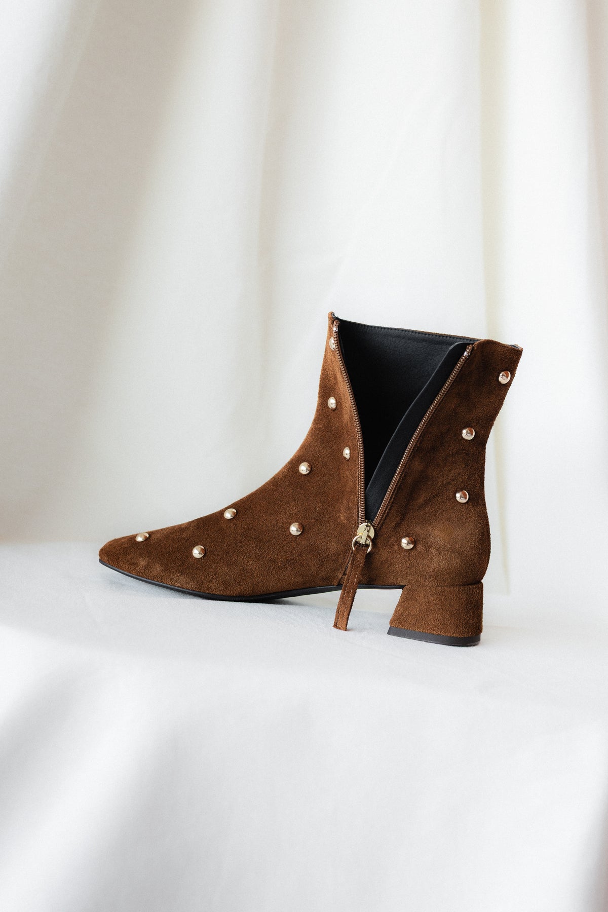 SILVIA BROWN SUEDE BOOT WITH 4CM HEEL