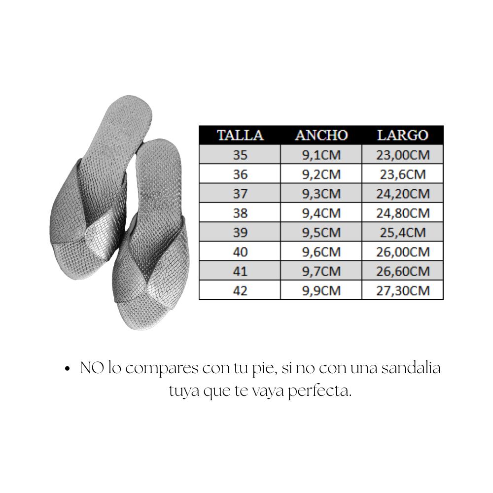 SANDALIA PLANA CRISTINA PIEL GRABADA PLATINO